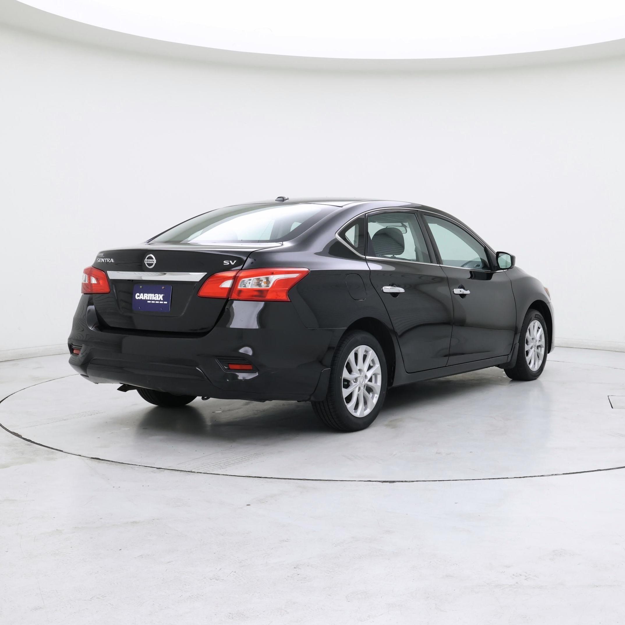 Thumbnail: 2019 Nissan Sentra - 8