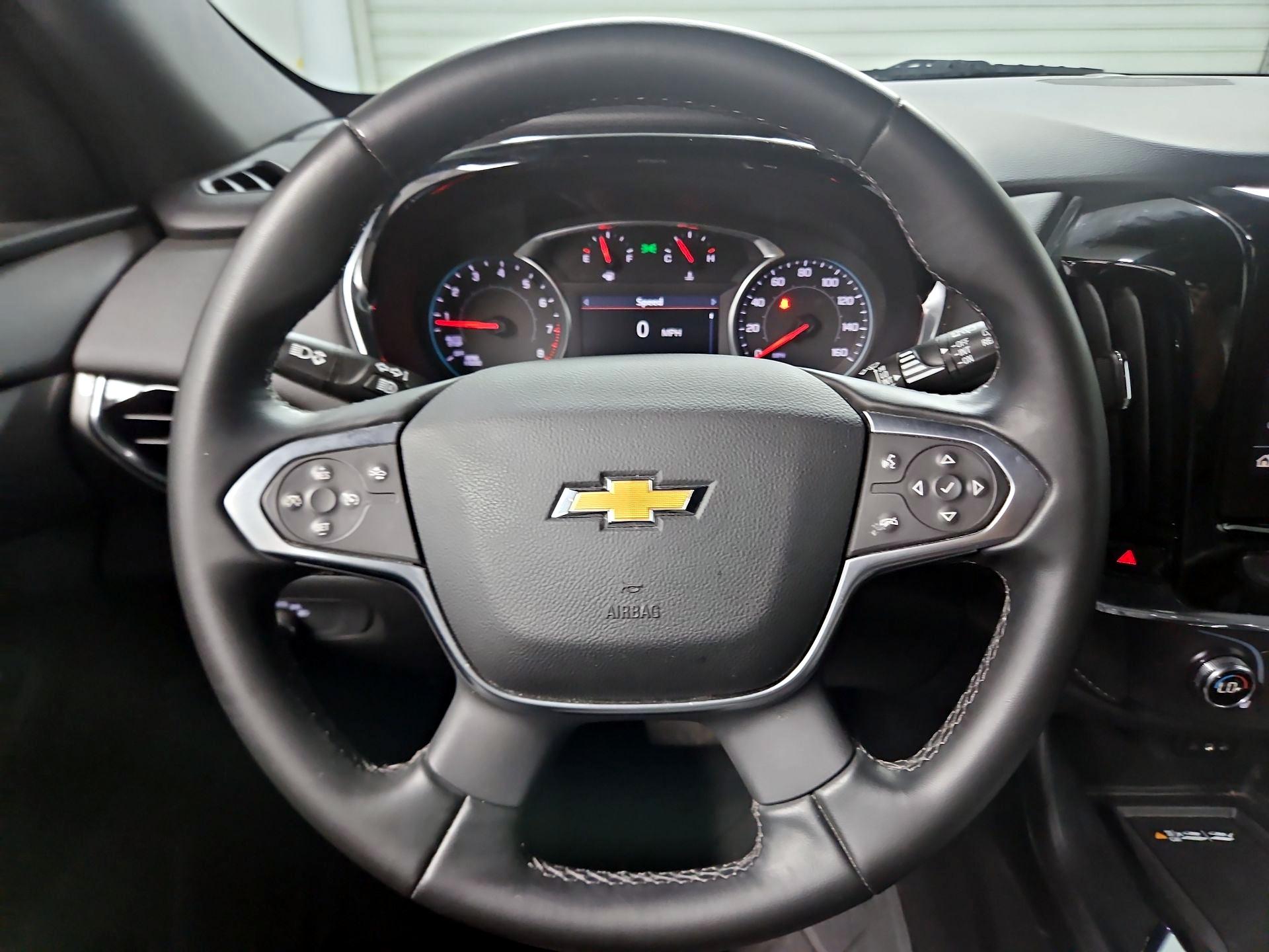 Thumbnail: 2023 Chevrolet Traverse - 10