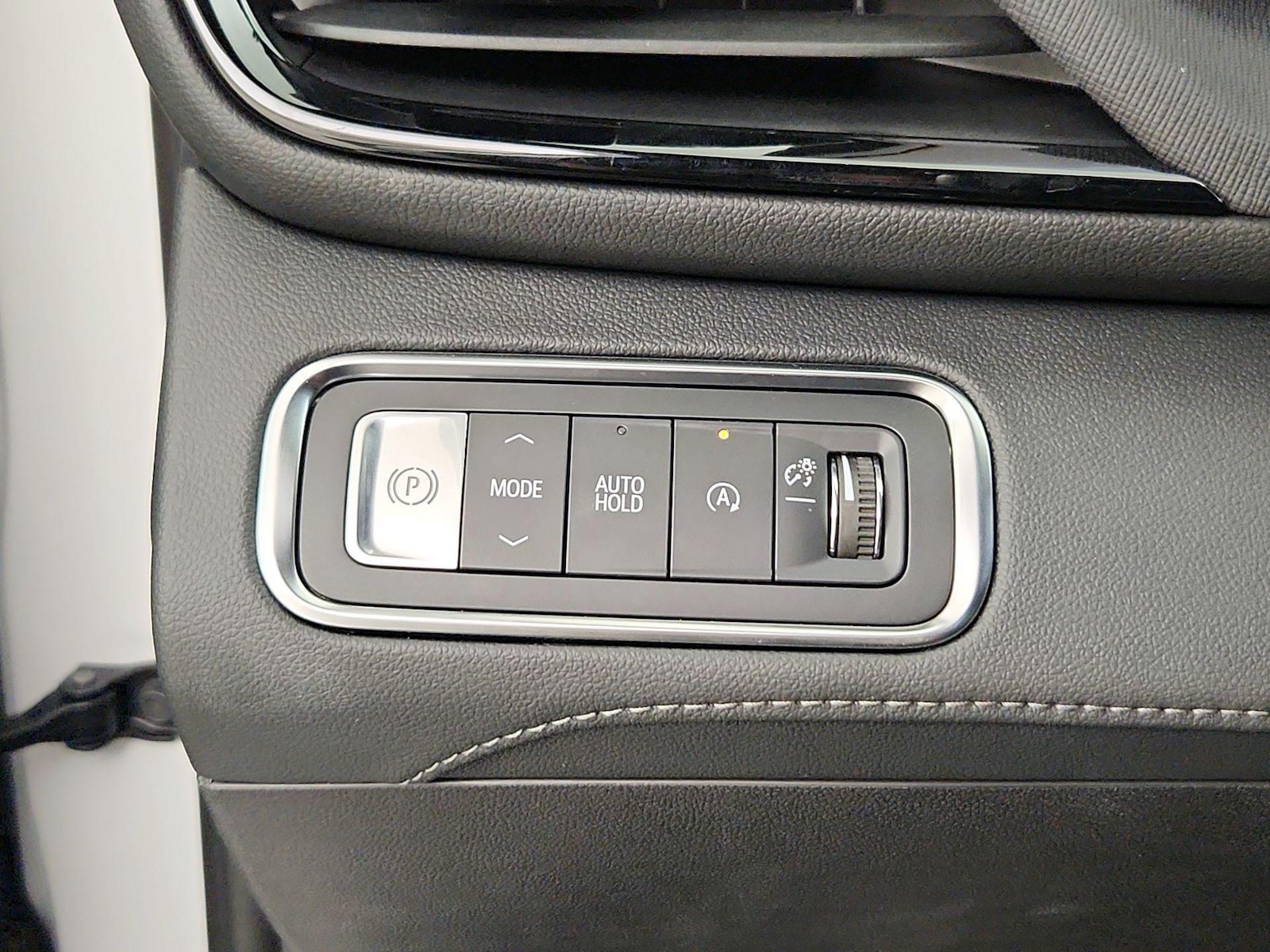 2026 Buick Enclave Preferred - Photo 14