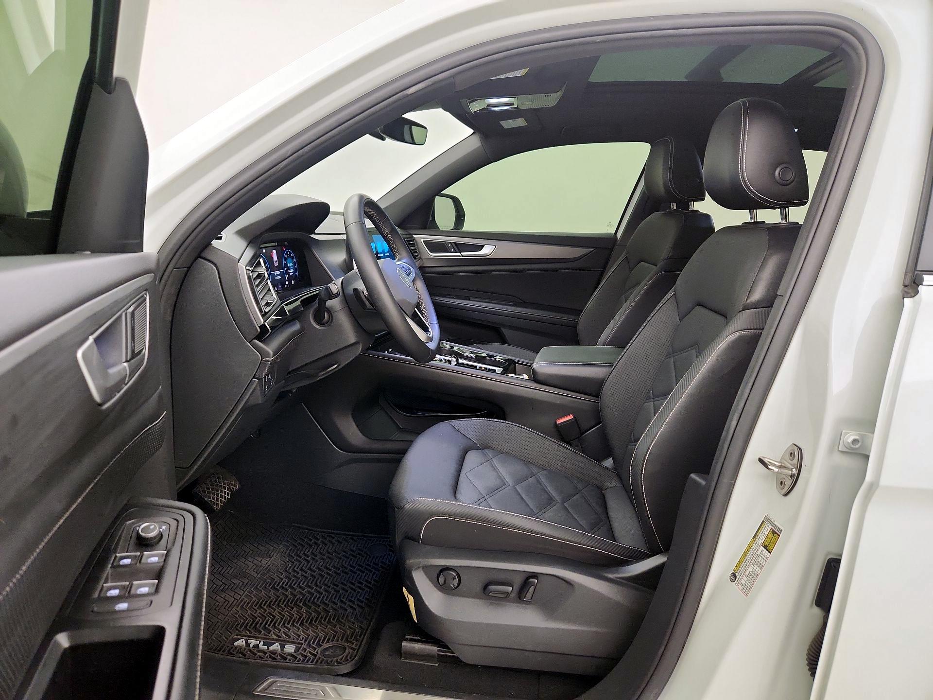 Thumbnail: 2024 Volkswagen Atlas - 11