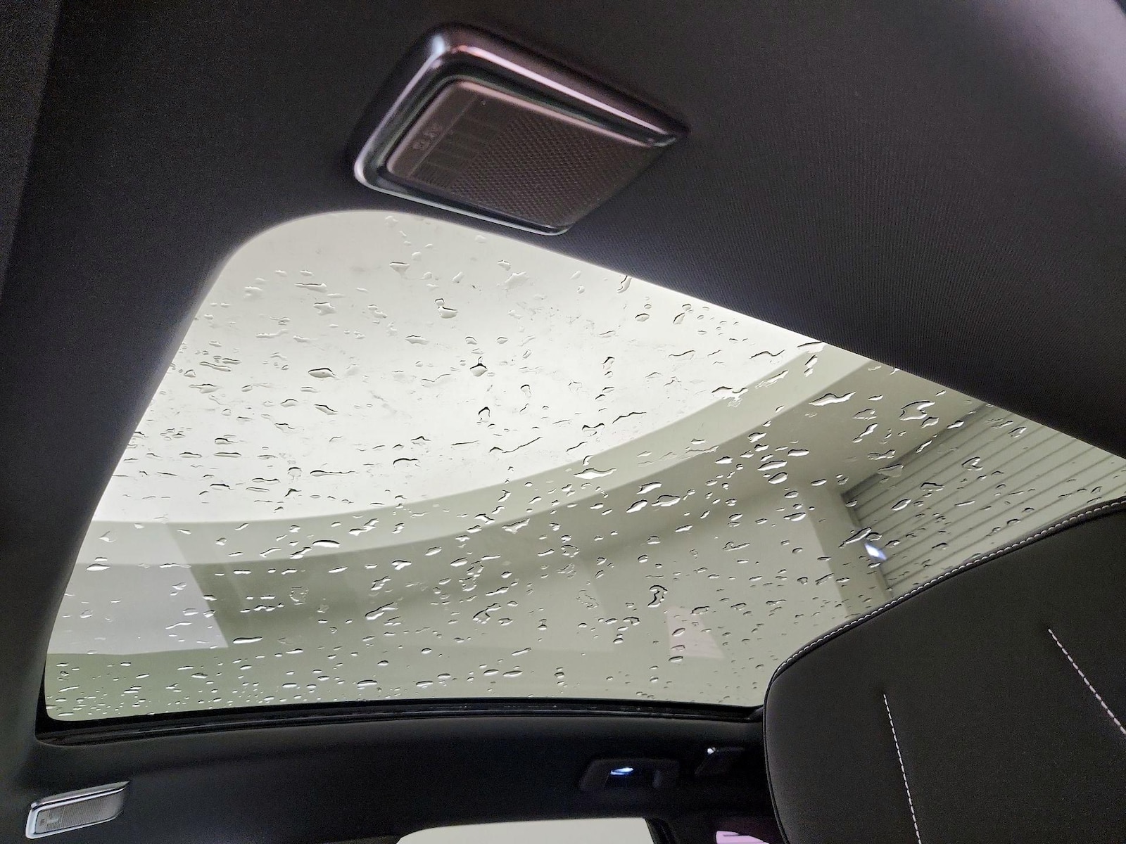 Skylight(s) & Overhead Airbags