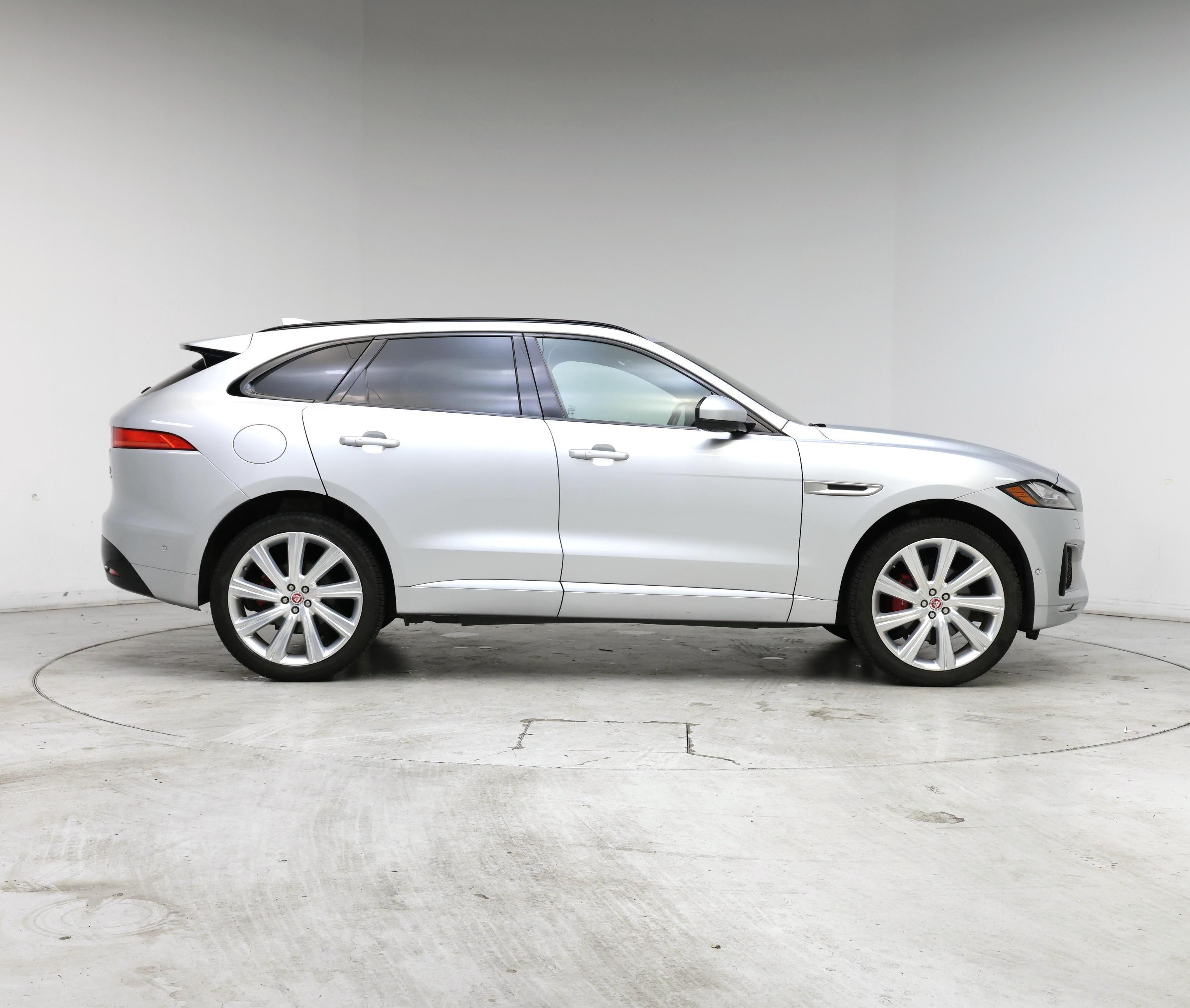 Thumbnail: 2018 Jaguar F-Pace - 7