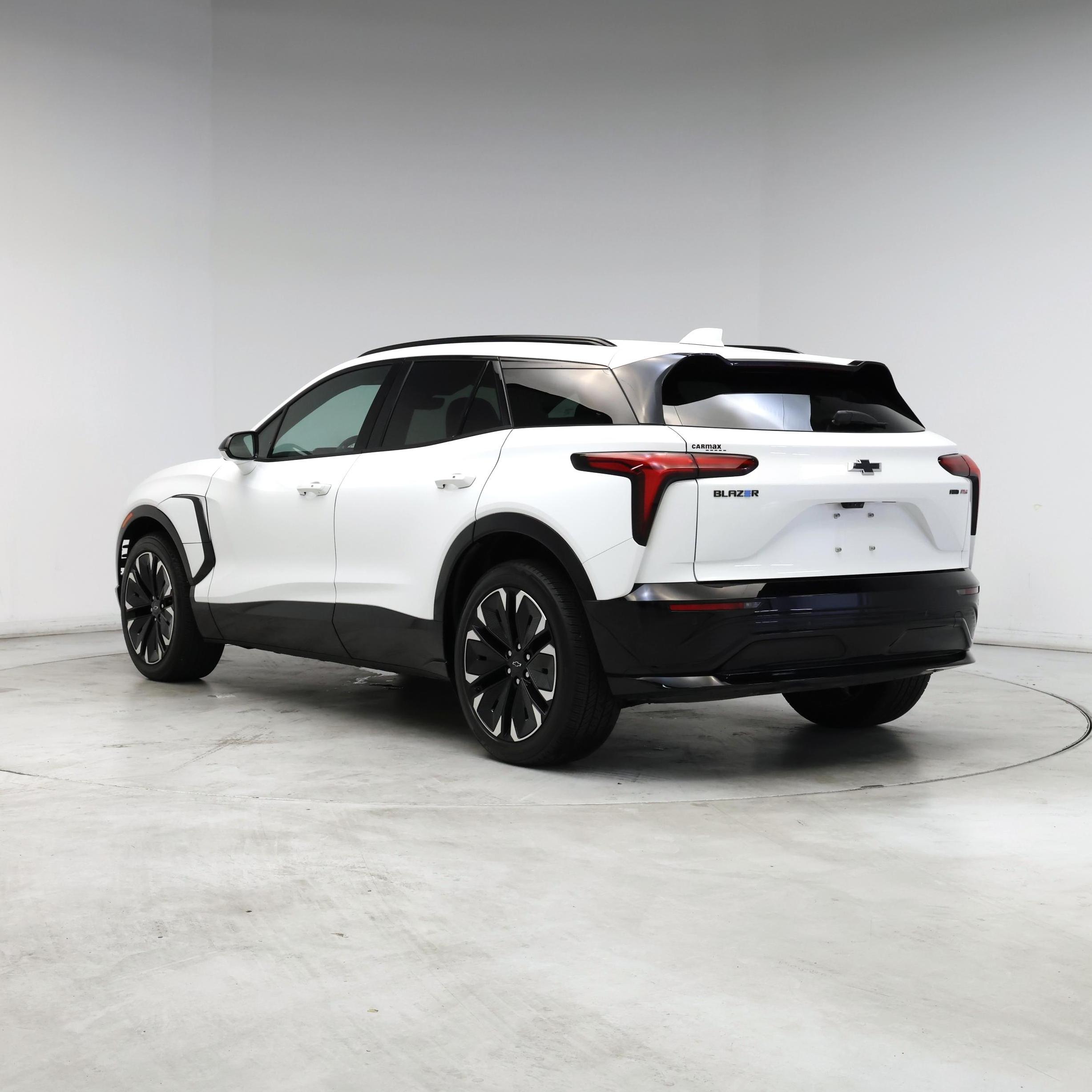 Thumbnail: 2024 Chevrolet Blazer EV - 2