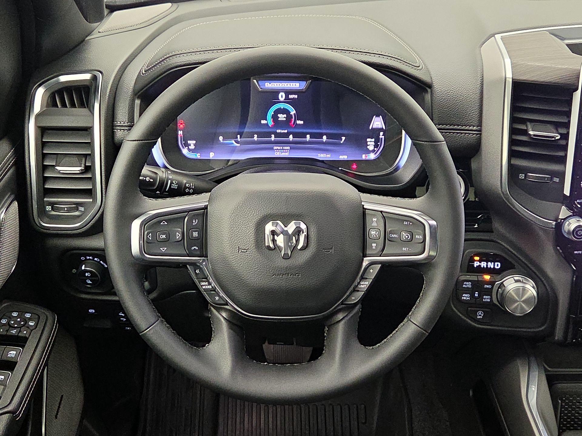 Thumbnail: 2025 RAM 1500 - 10