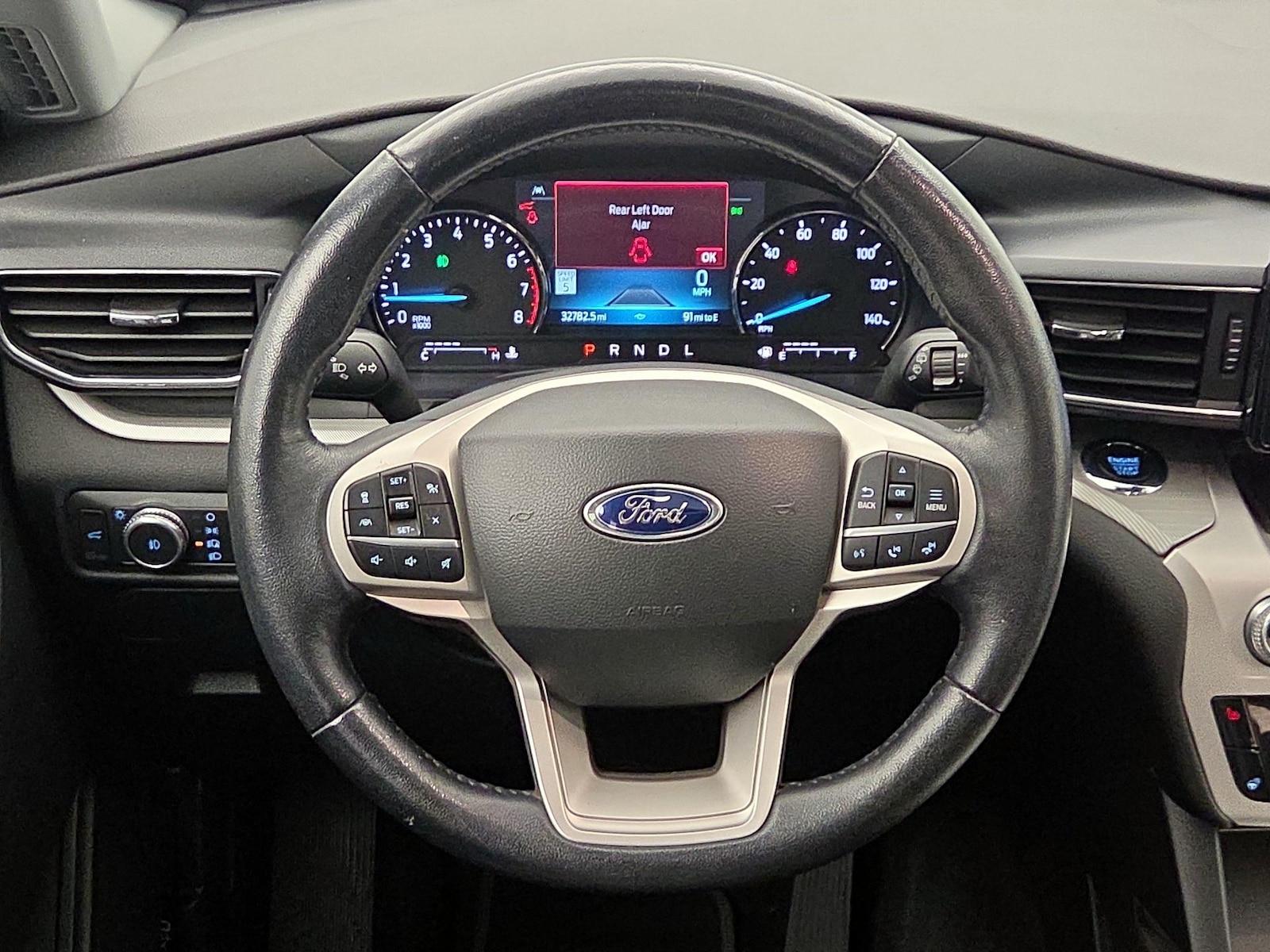 2022 Ford Explorer XLT - Photo 11