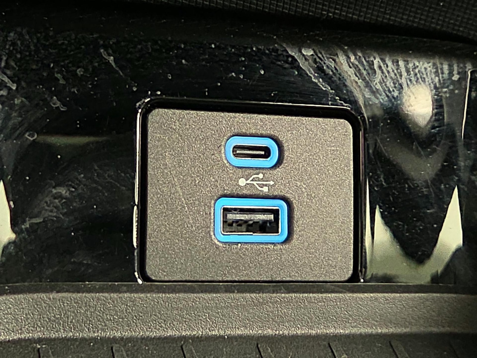 2023 Ford Mustang Mach-E Premium AWD - Photo 20