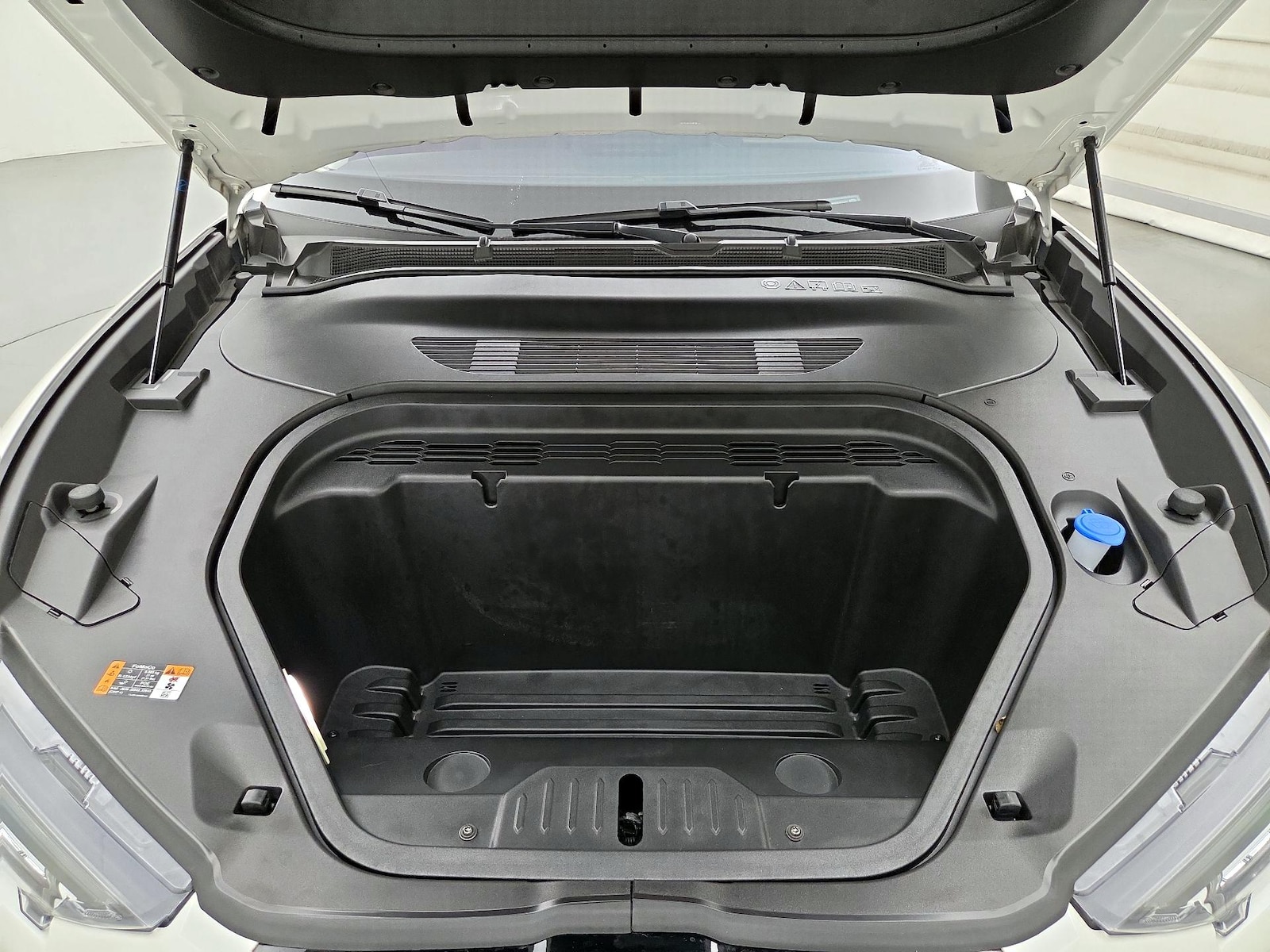2023 Ford Mustang Mach-E Premium AWD - Photo 24