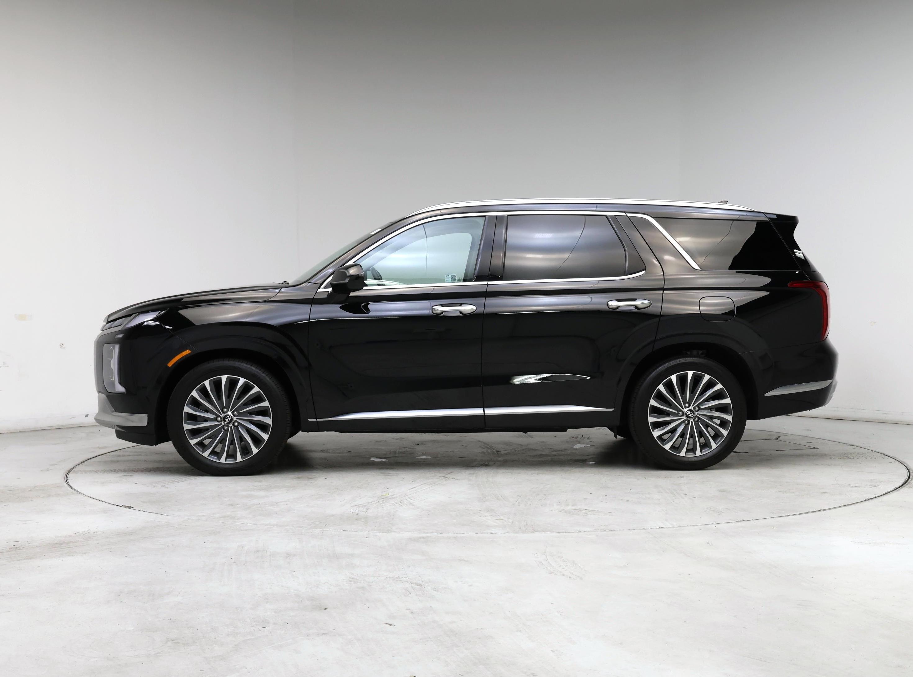 Thumbnail: 2024 Hyundai Palisade - 3