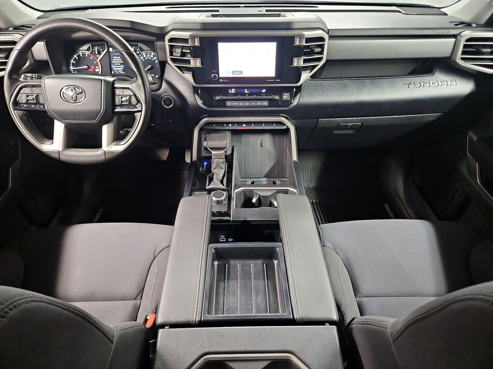 2024 Toyota Tundra SR5 - Photo 10