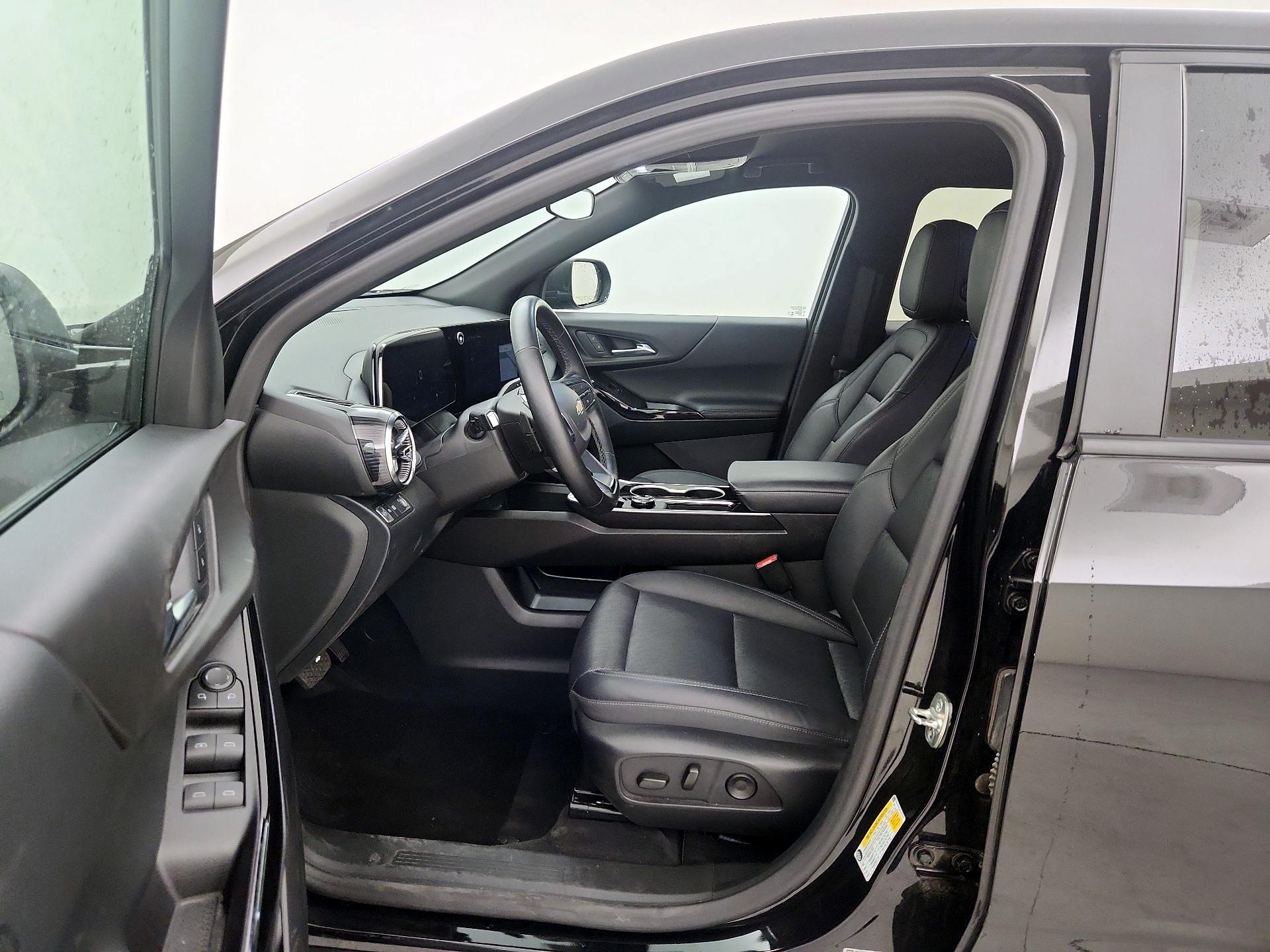 Thumbnail: 2026 Chevrolet Equinox - 11