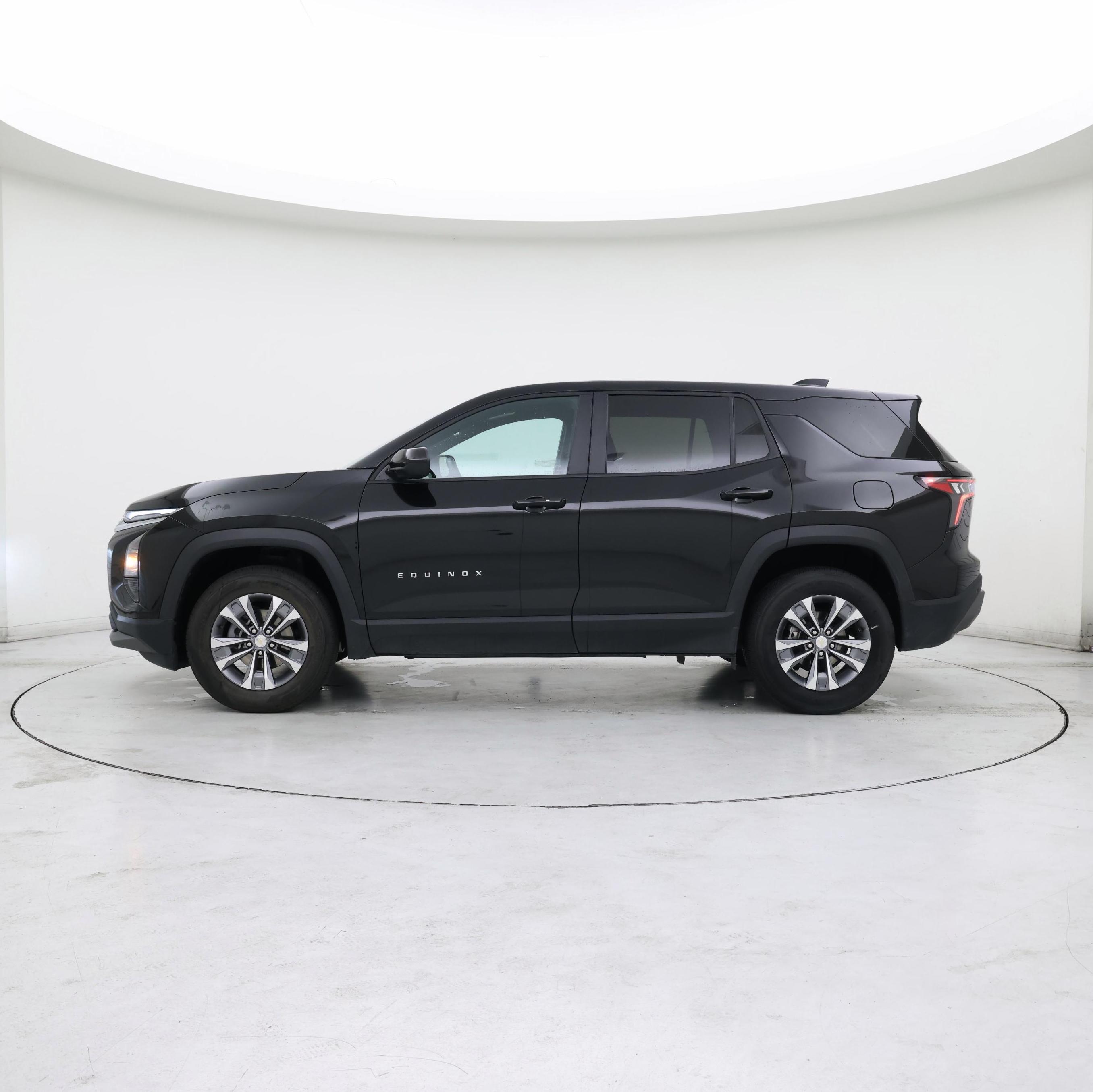 Thumbnail: 2026 Chevrolet Equinox - 3