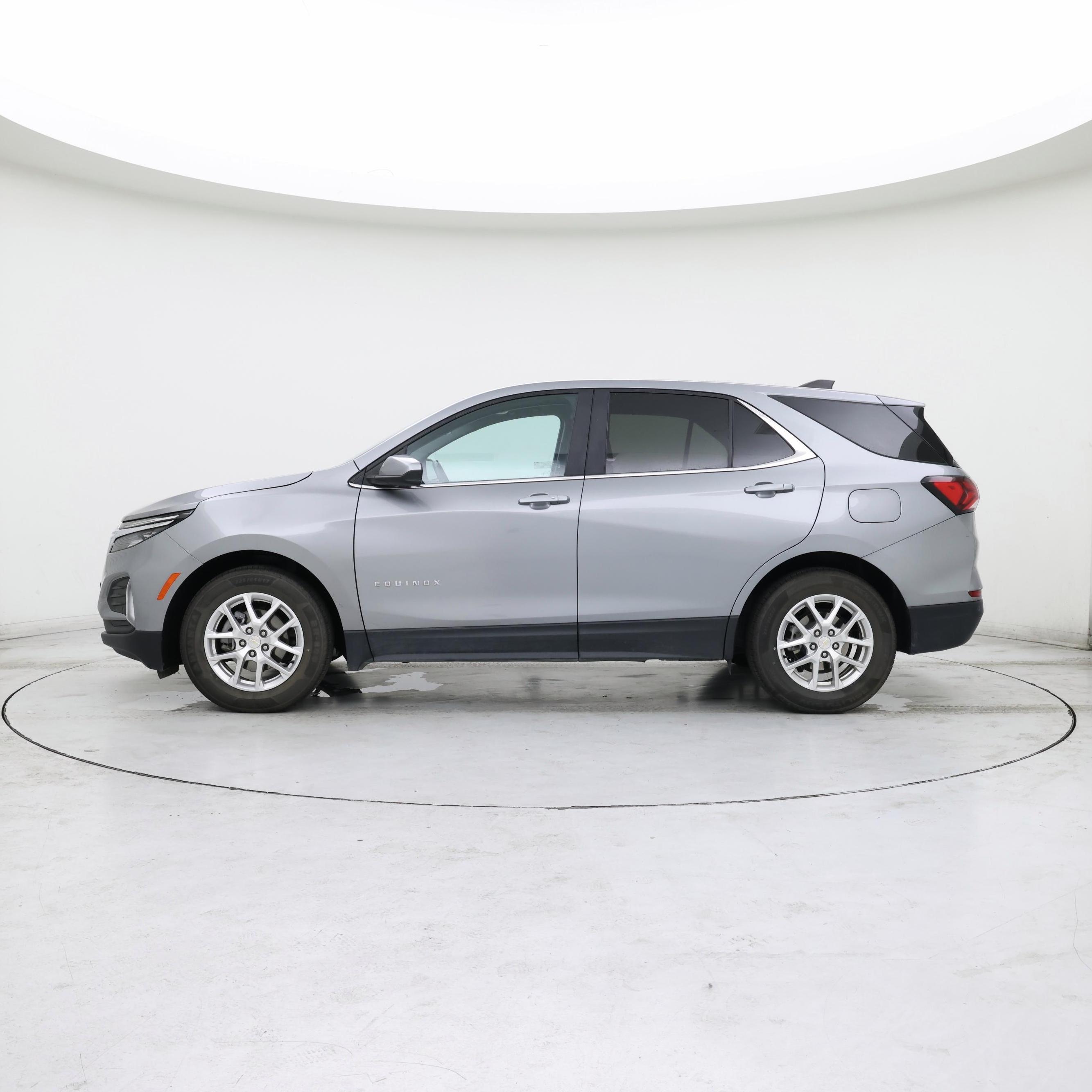 Thumbnail: 2024 Chevrolet Equinox - 3