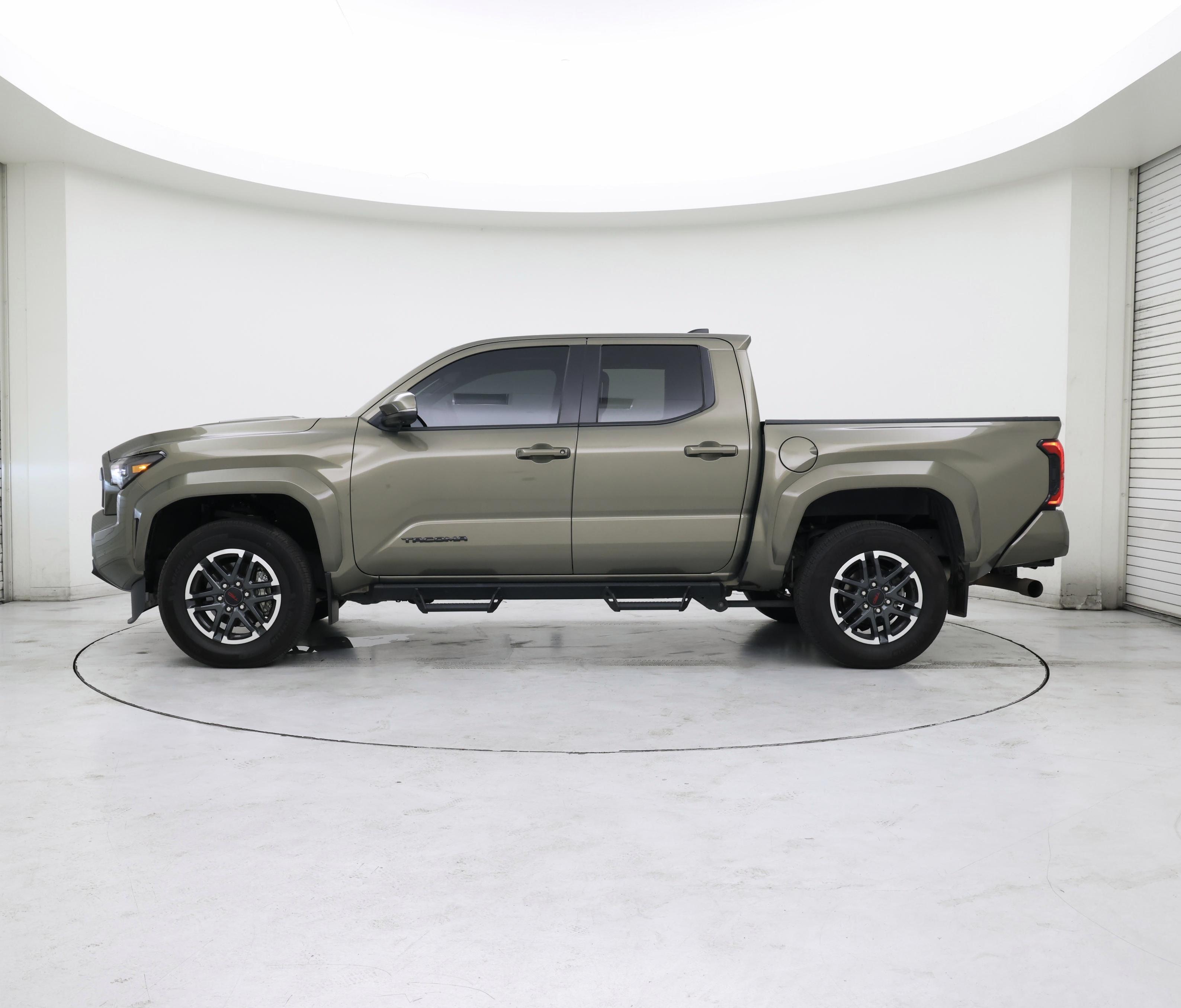 Thumbnail: 2024 Toyota Tacoma - 3