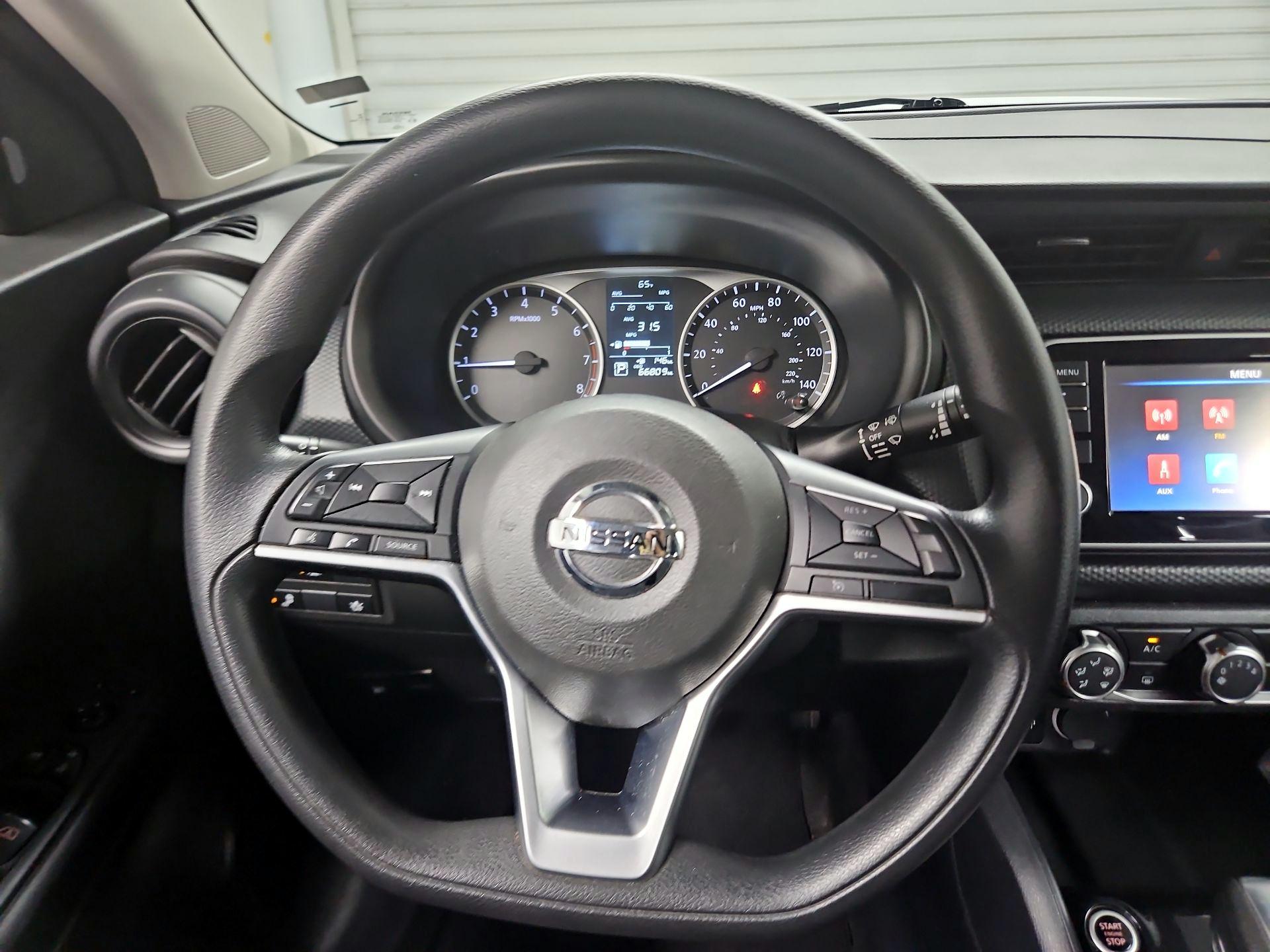 Thumbnail: 2021 Nissan Kicks - 10