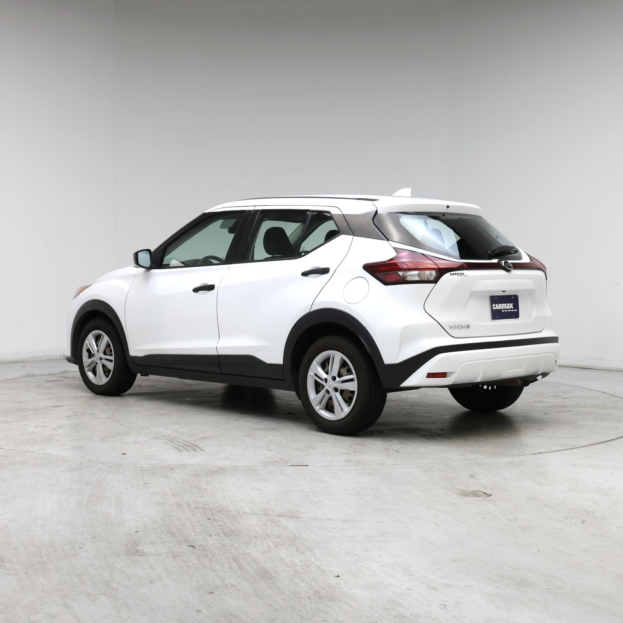 Thumbnail: 2021 Nissan Kicks - 2