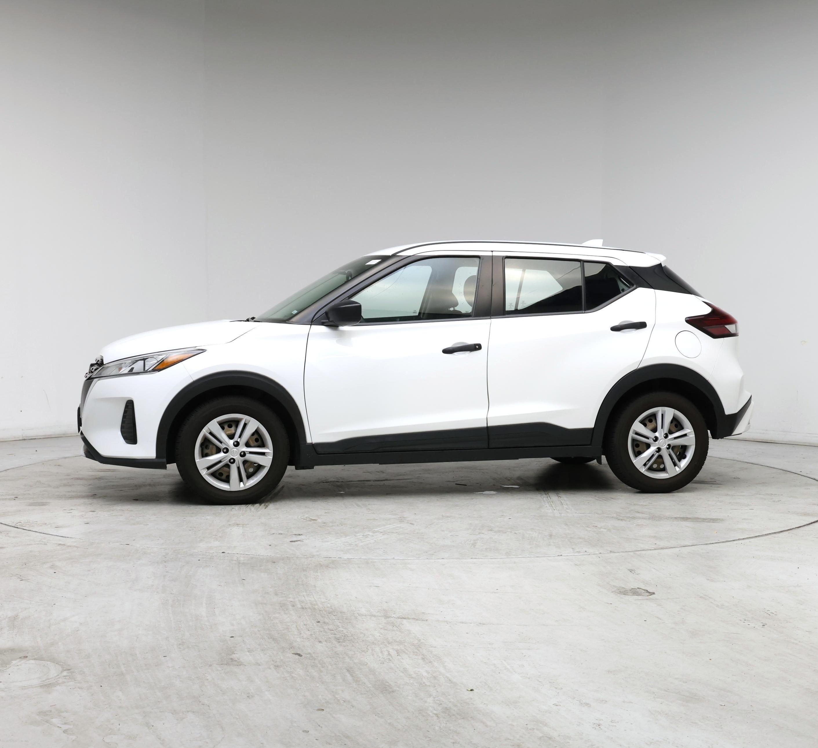 Thumbnail: 2021 Nissan Kicks - 3