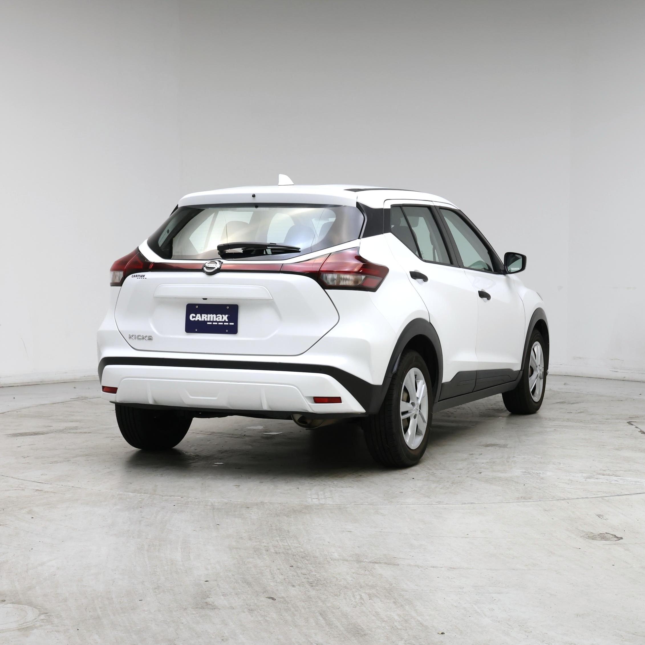 Thumbnail: 2021 Nissan Kicks - 8