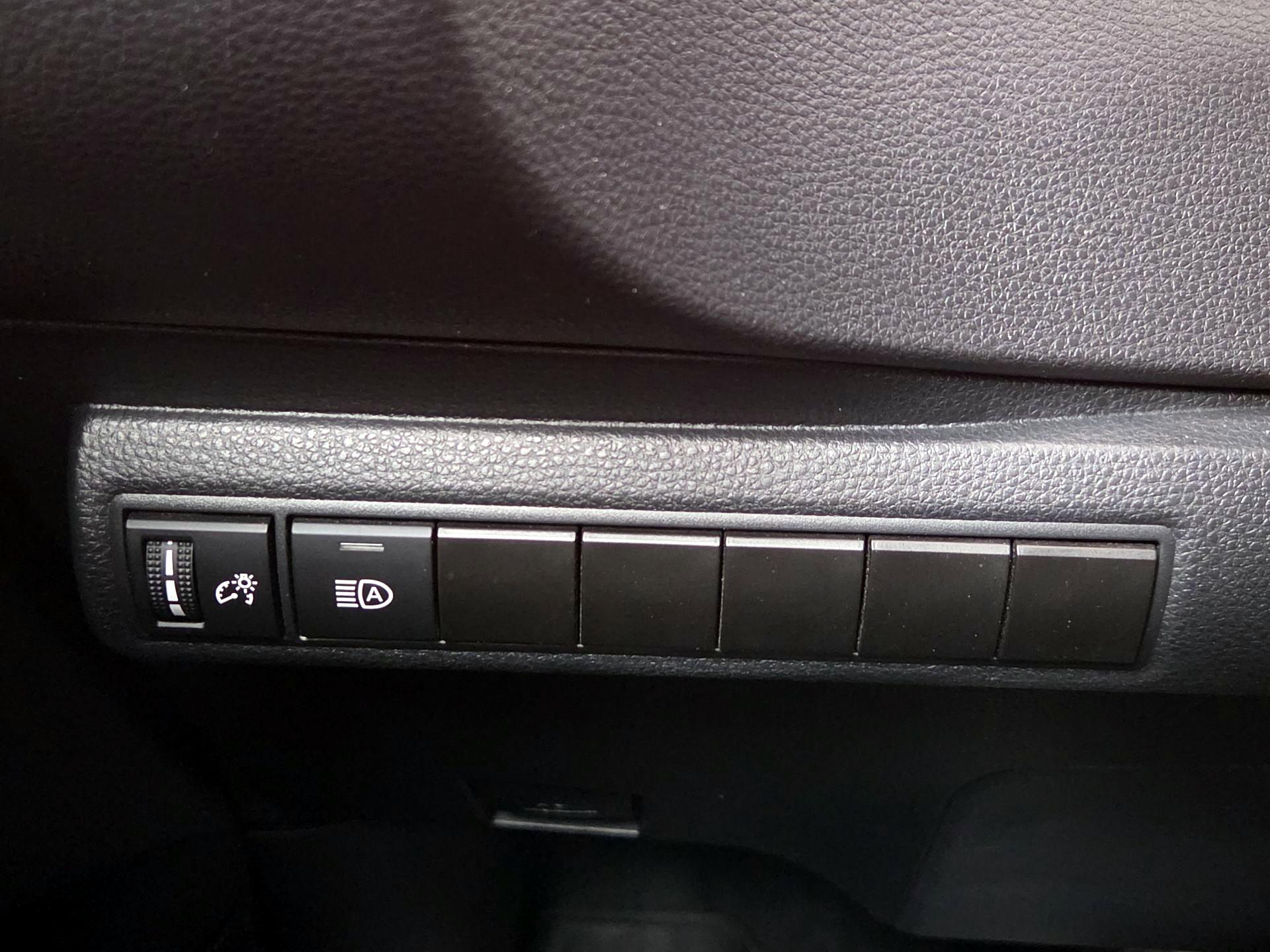 Thumbnail: 2024 Toyota Corolla - 13