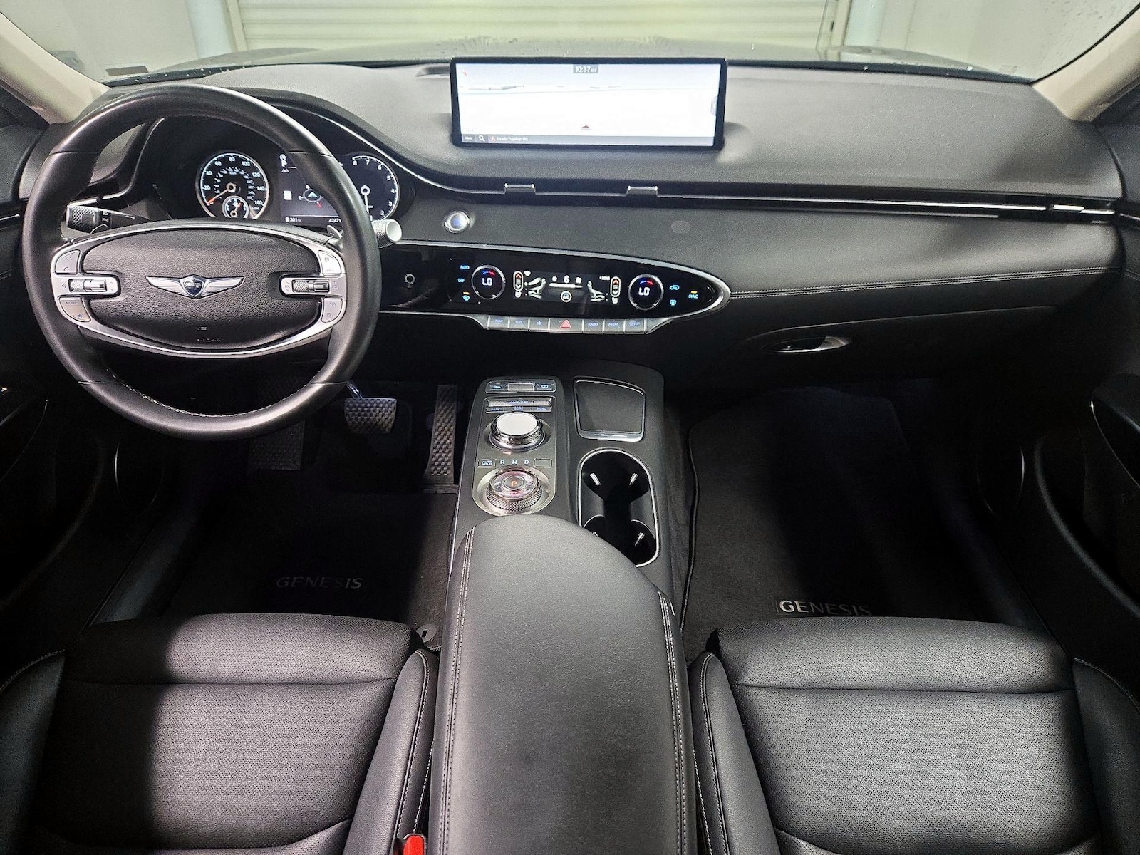 2025 GENESIS GV70 Standard - Photo 10