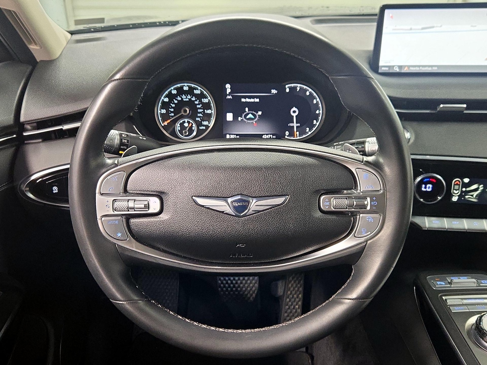 2025 GENESIS GV70 Standard - Photo 11