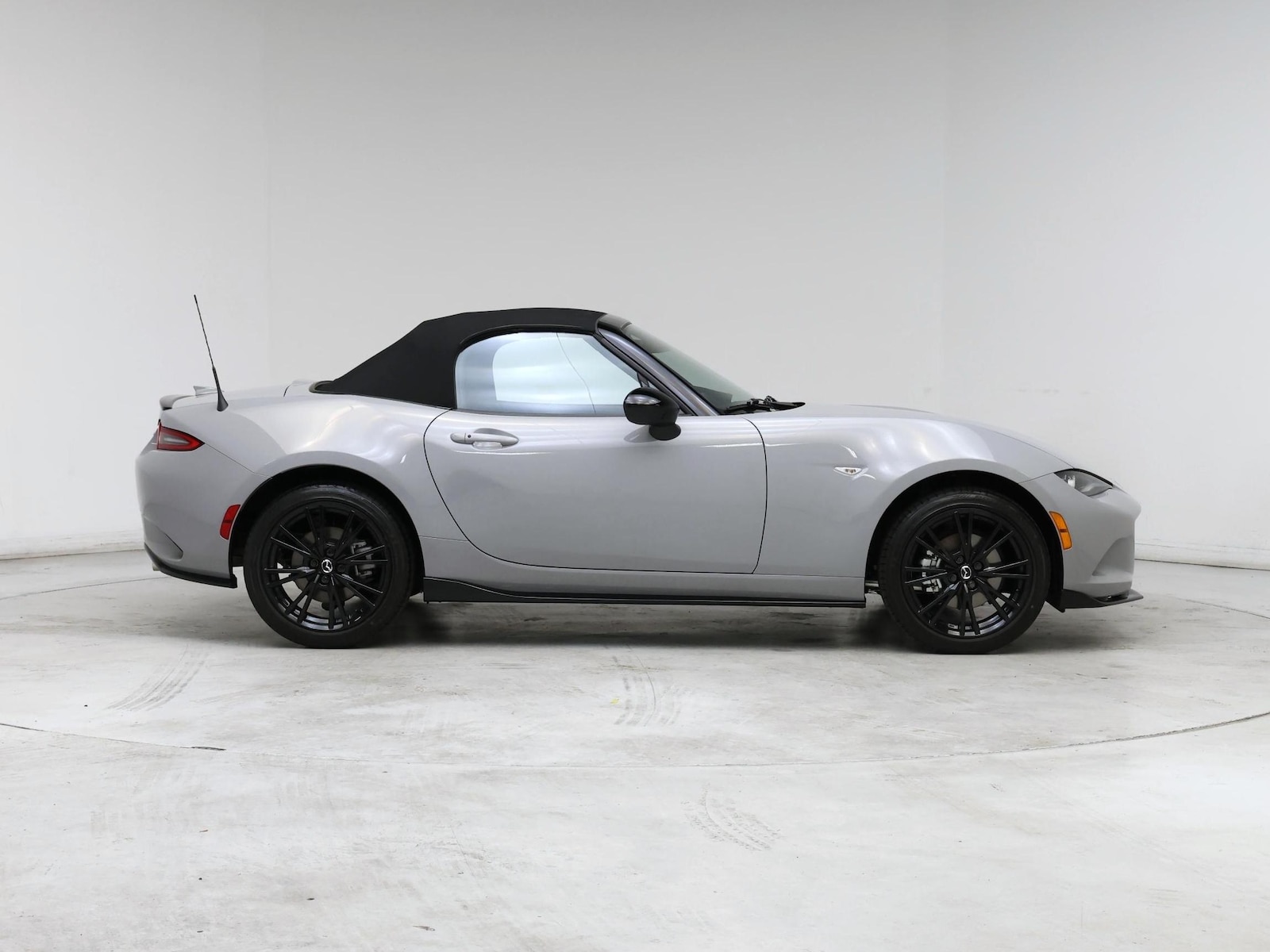 2026 Mazda MX-5 Miata Club - Photo 8