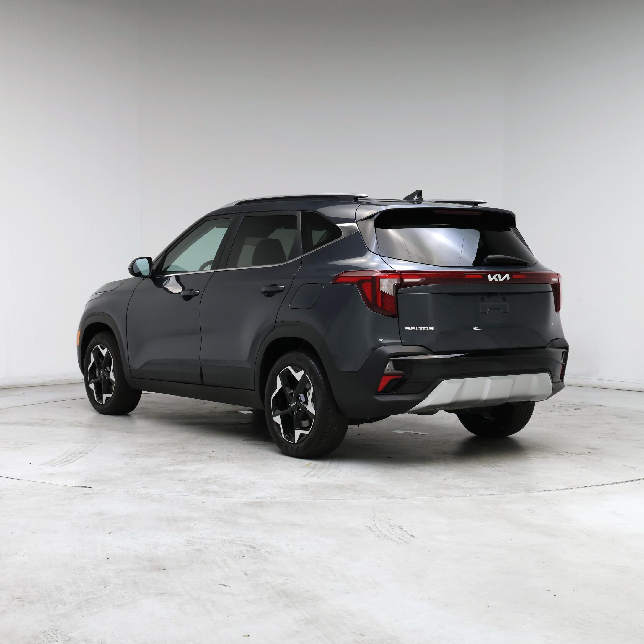Thumbnail: 2024 Kia Seltos - 2