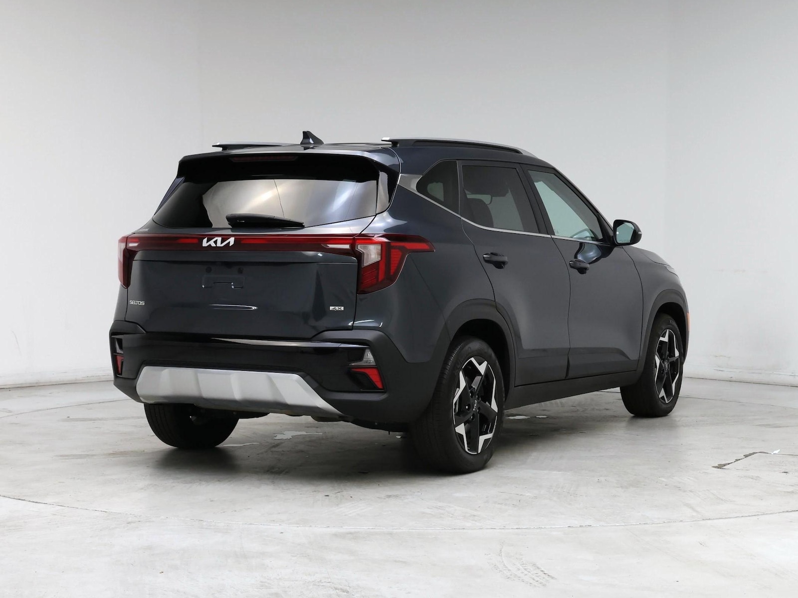 2024 Kia Seltos EX - Photo 9
