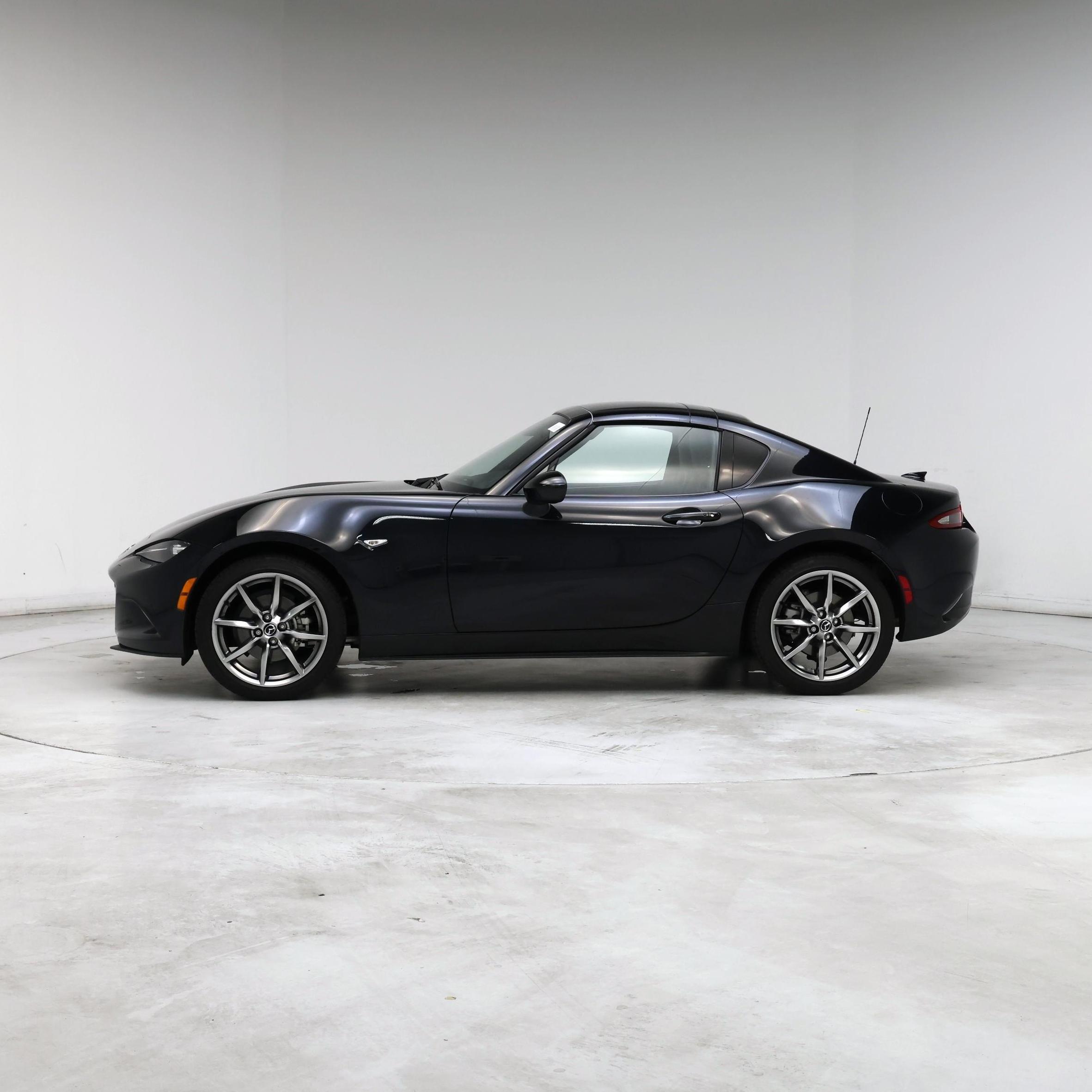 Thumbnail: 2022 Mazda MX-5 Miata - 3
