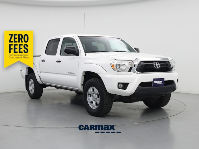 White 2014 Toyota Tacoma Pickup Truck Automatic