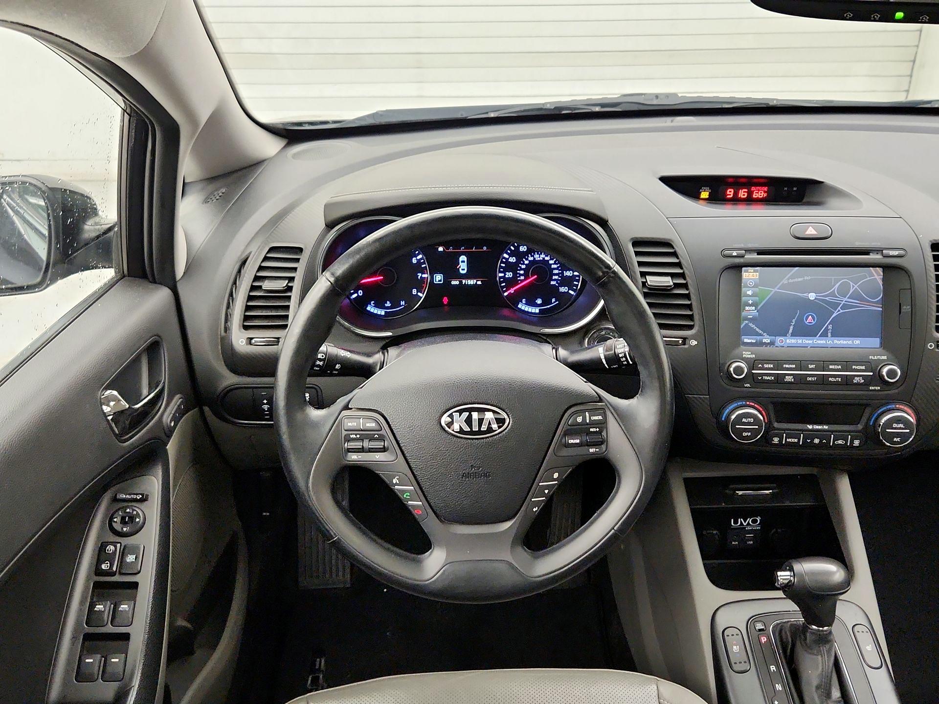 Thumbnail: 2016 Kia Forte - 10