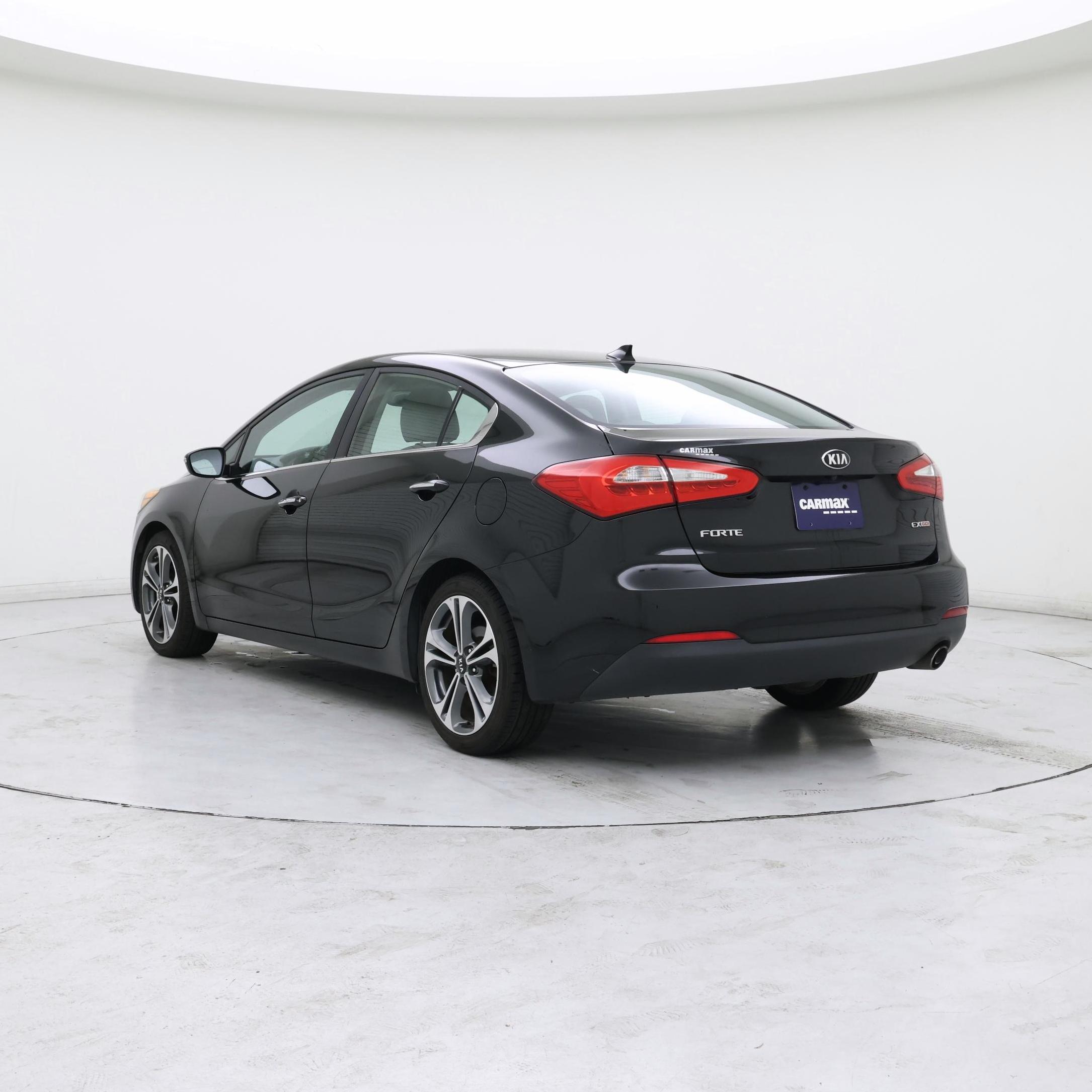 Thumbnail: 2016 Kia Forte - 2