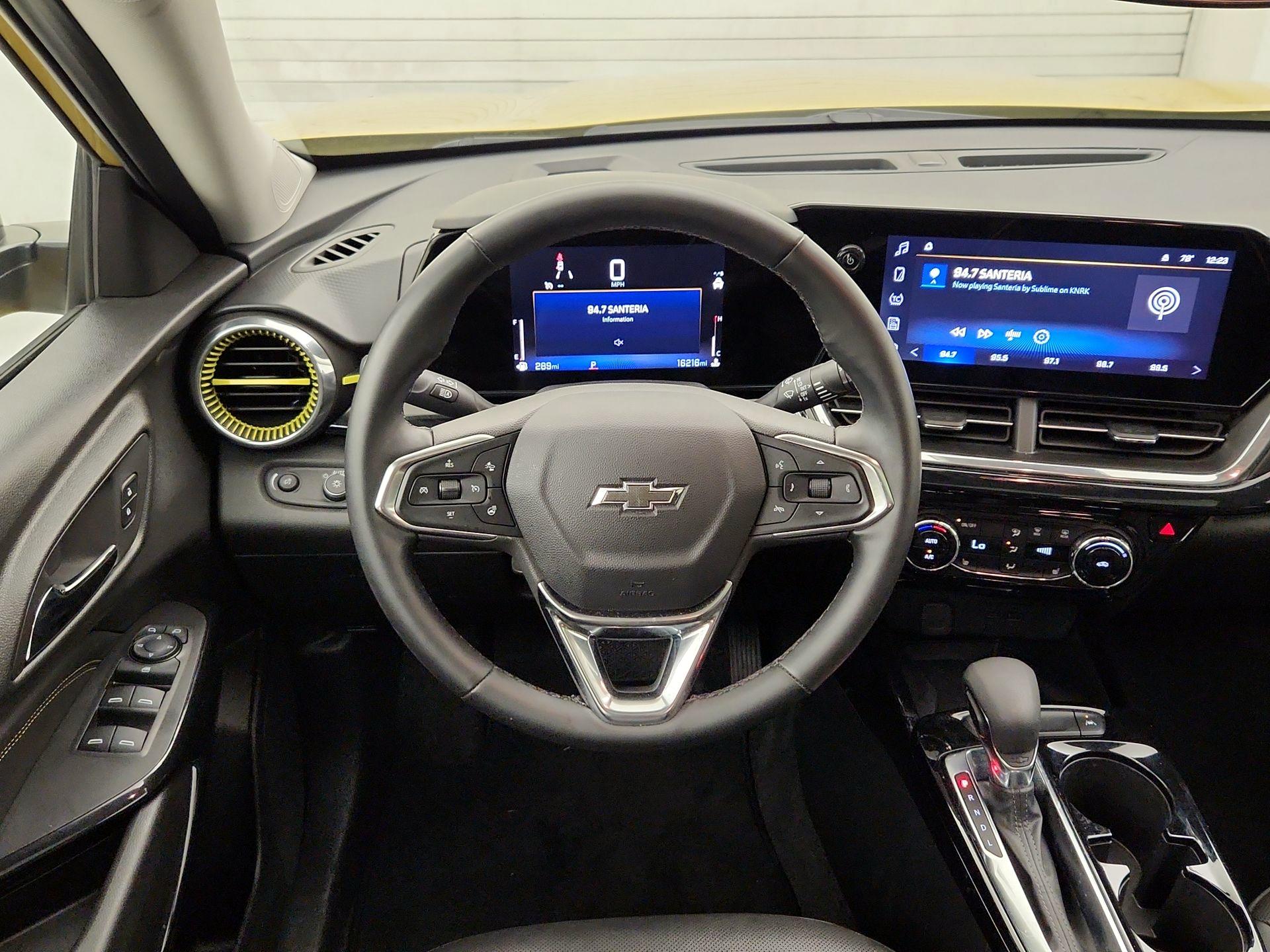 Thumbnail: 2025 Chevrolet Trax - 10