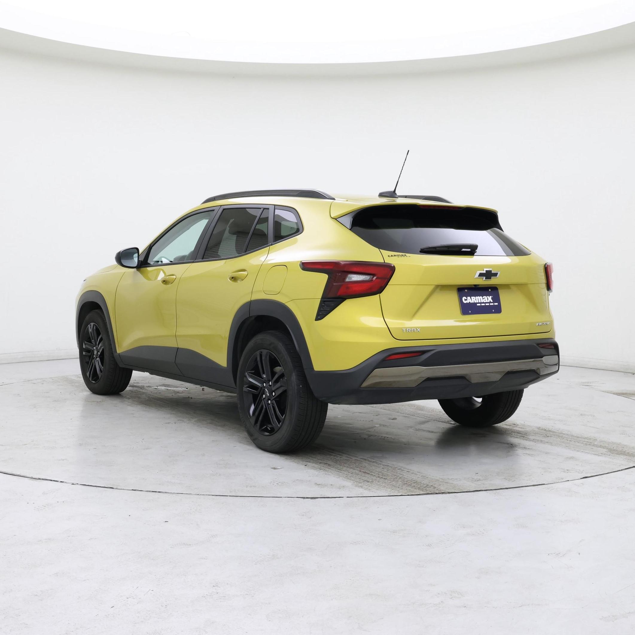 Thumbnail: 2025 Chevrolet Trax - 2