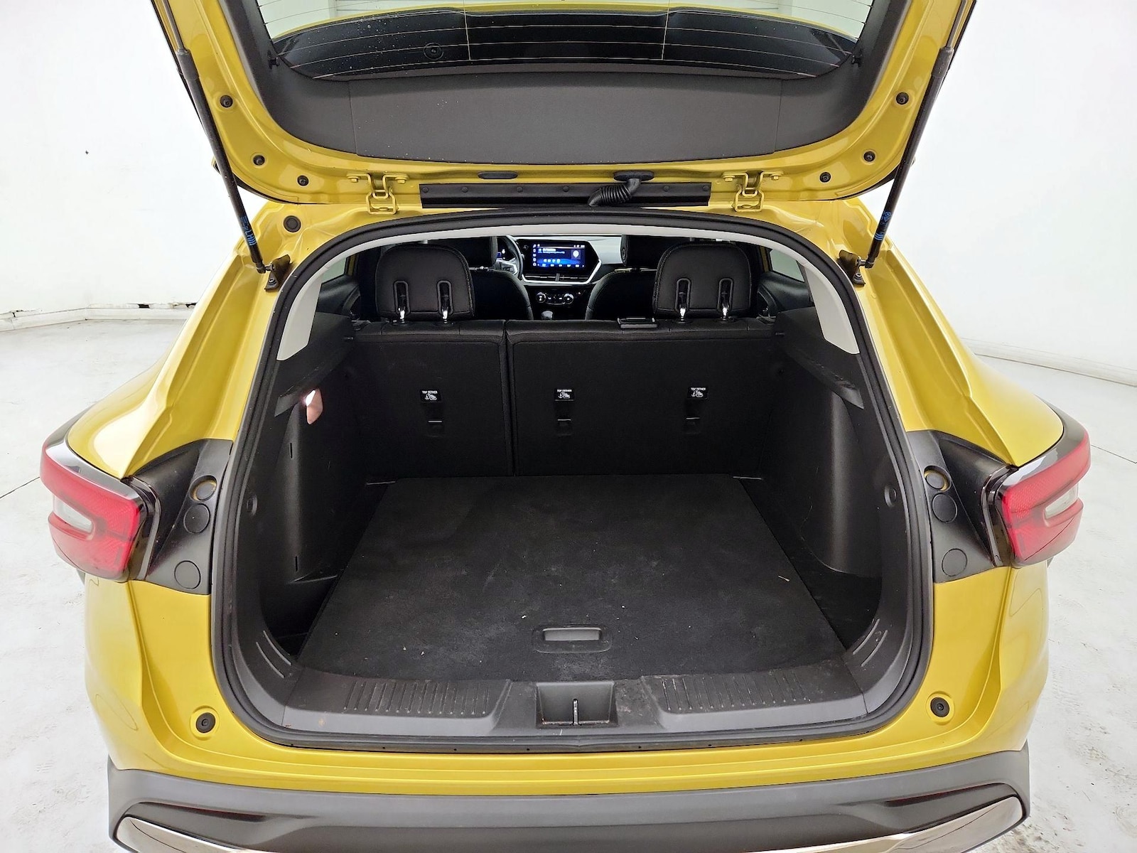 2025 Chevrolet Trax Activ - Photo 22