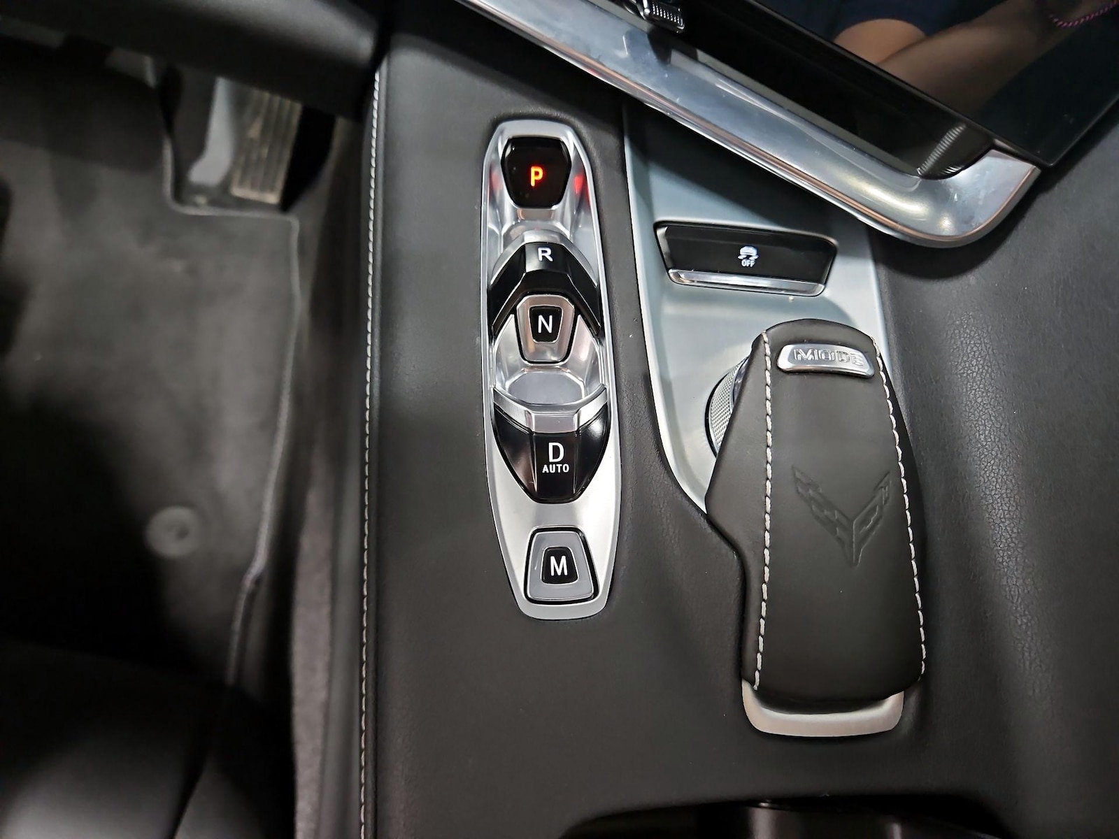 2023 Chevrolet Corvette 1LT - Photo 18