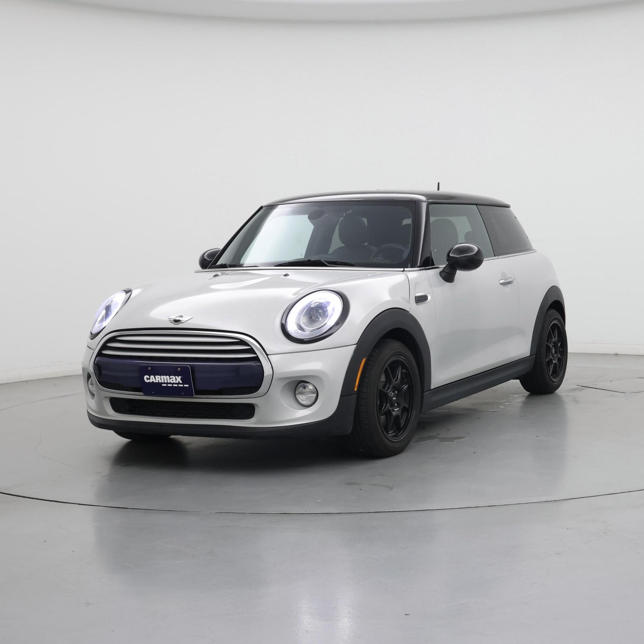 Thumbnail: 2015 MINI Cooper Hardtop - 4