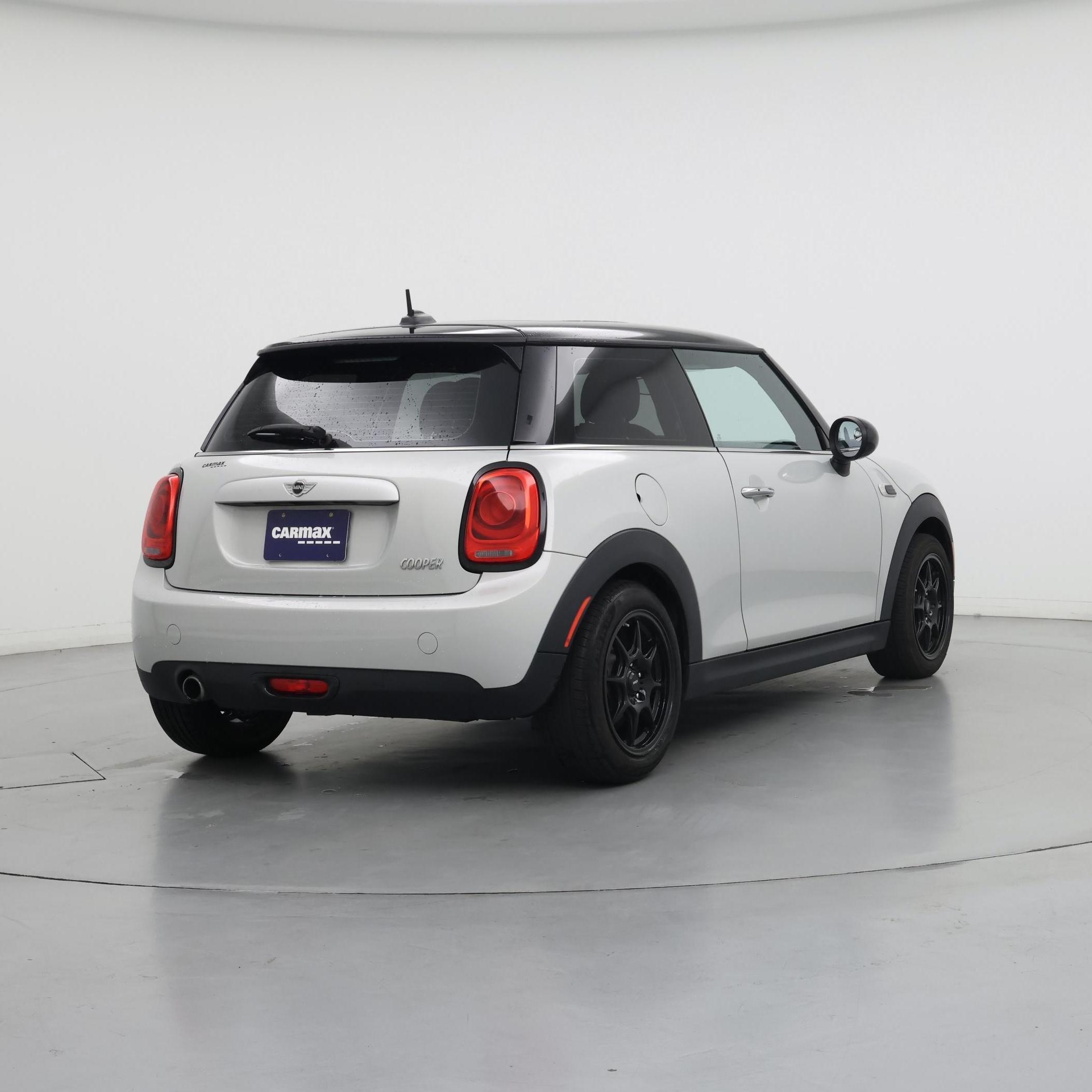 Thumbnail: 2015 MINI Cooper Hardtop - 8