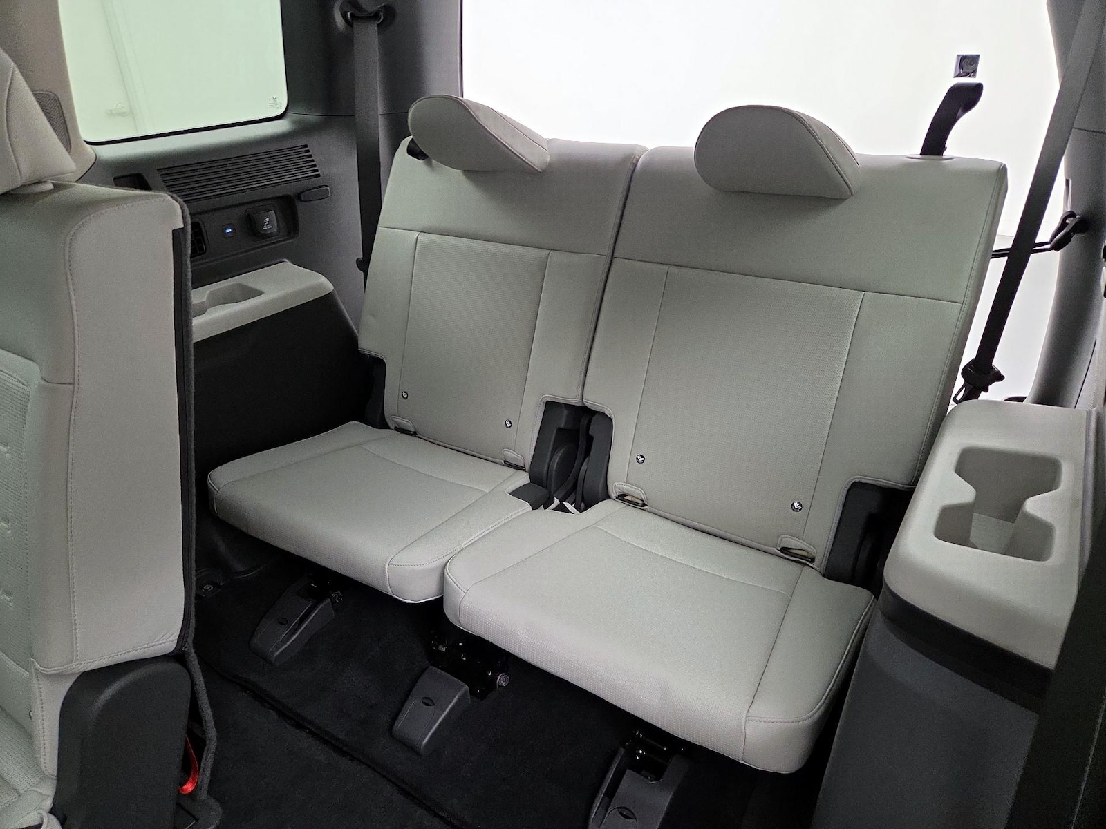 2024 Hyundai Santa Fe Limited - Photo 23