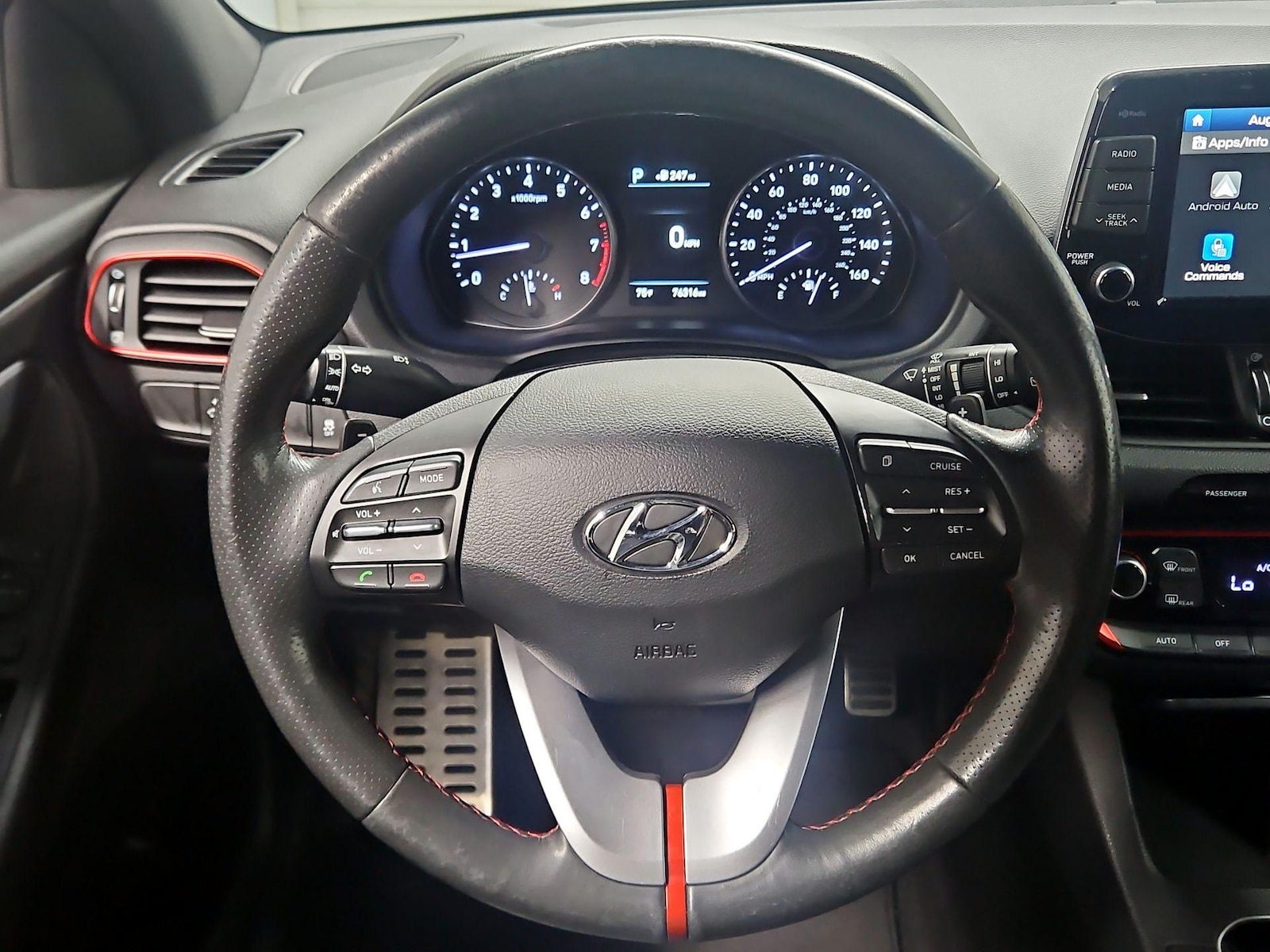 2018 Hyundai Elantra GT GT Sport - Photo 11