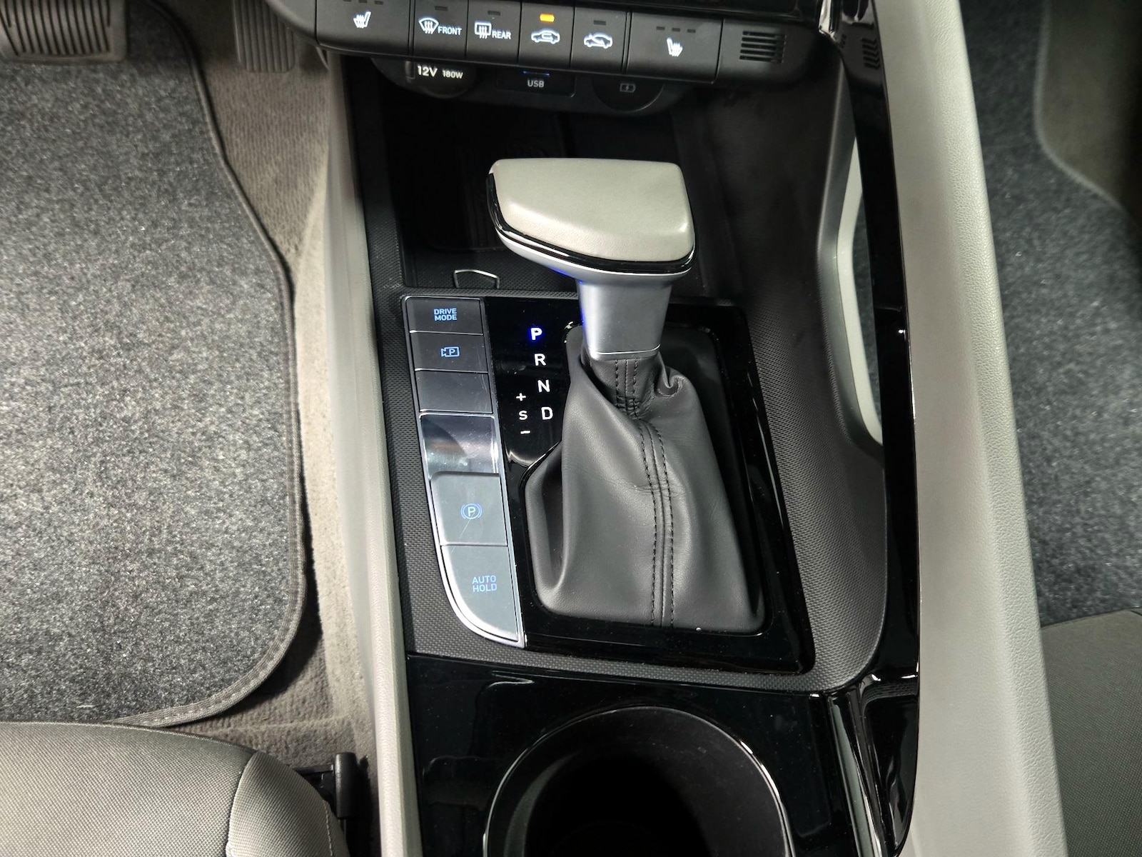 2025 Hyundai Elantra SEL - Photo 19