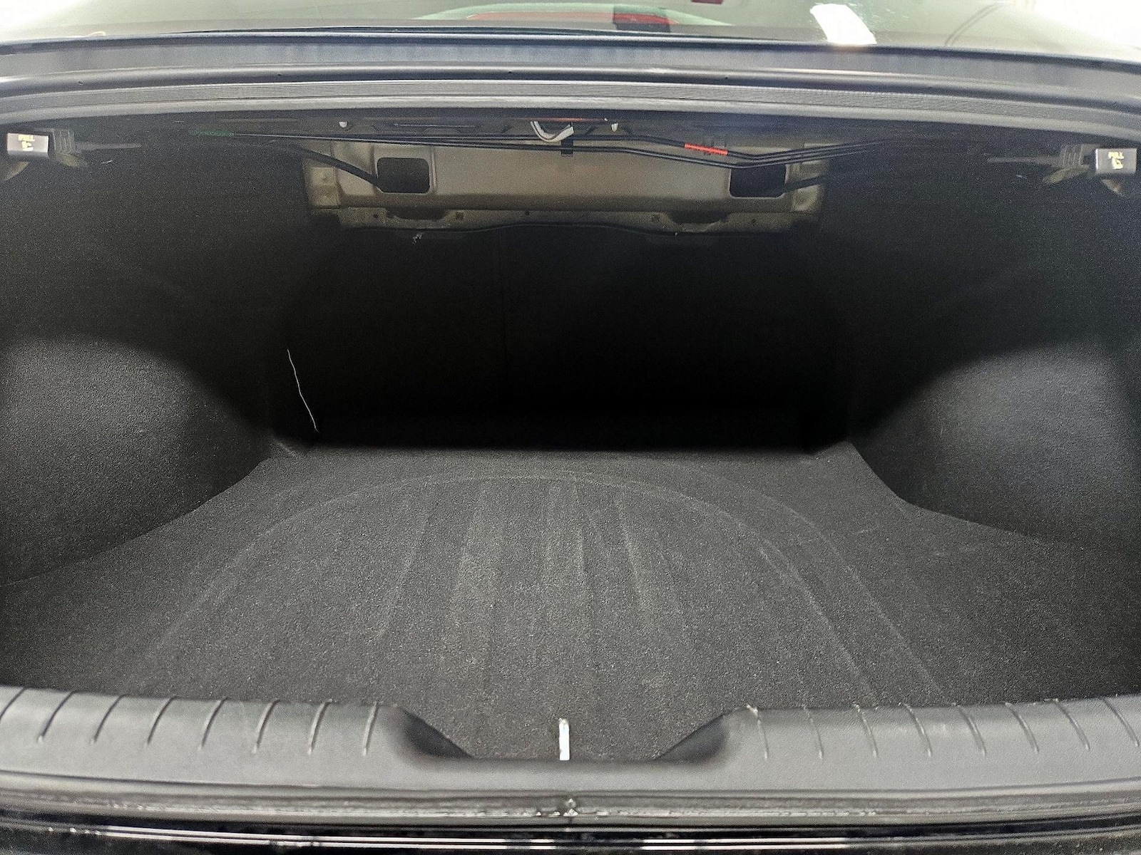 2025 Hyundai Elantra SEL - Photo 23