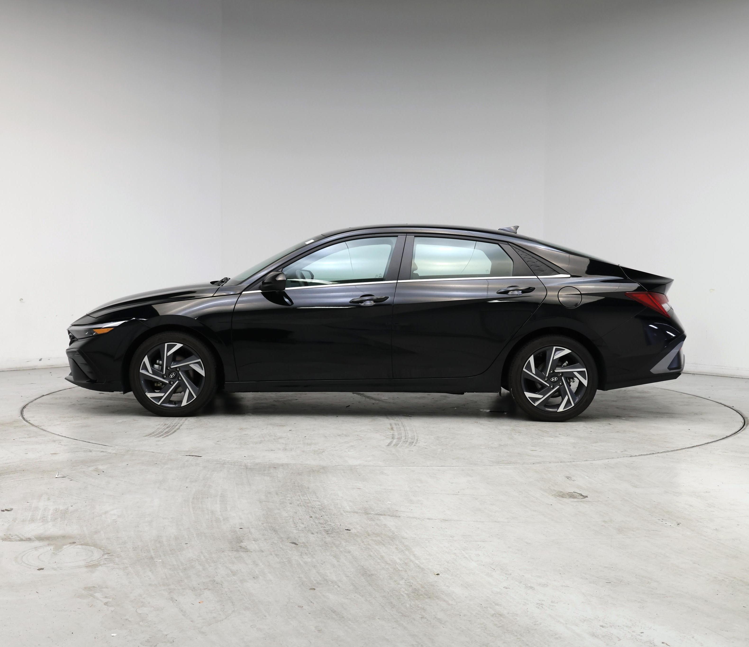 Thumbnail: 2025 Hyundai Elantra - 3