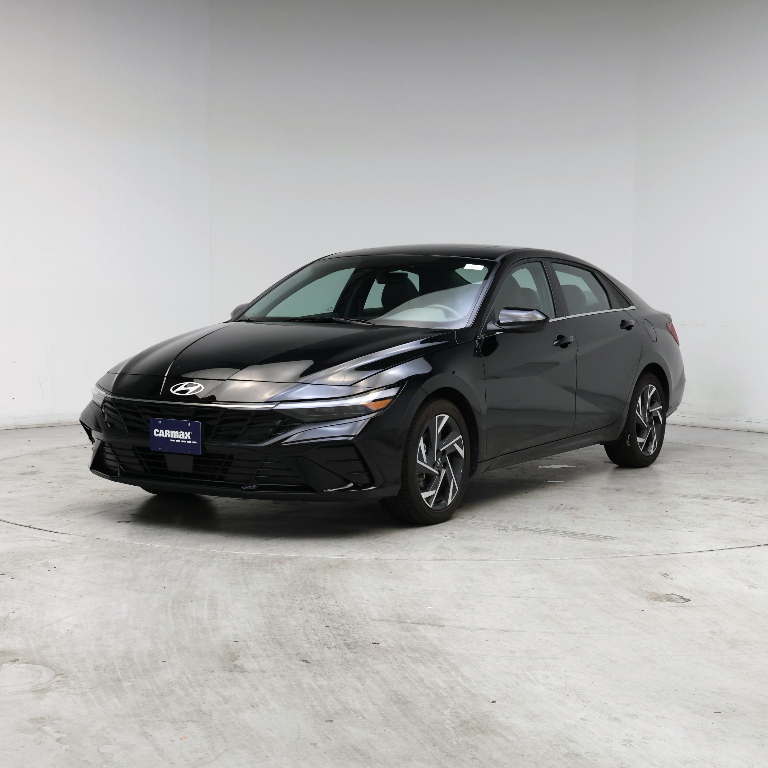 Thumbnail: 2025 Hyundai Elantra - 4