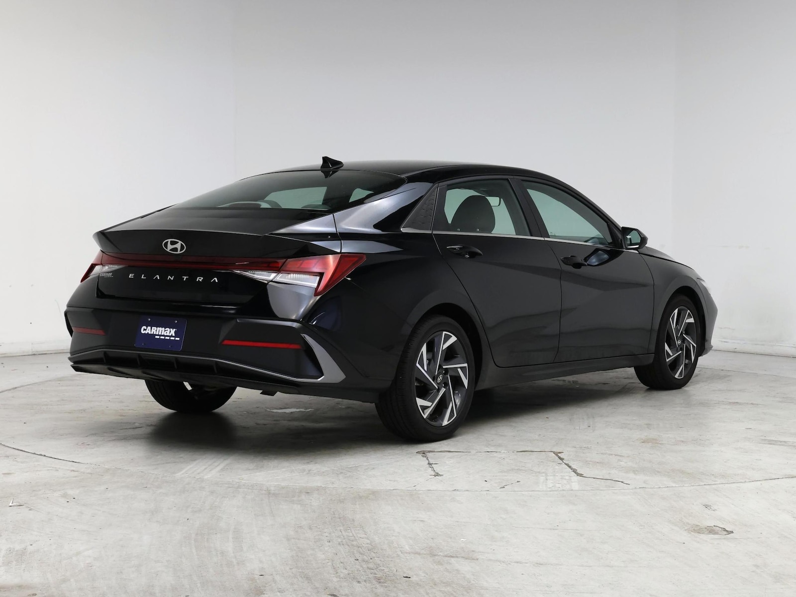 2025 Hyundai Elantra SEL - Photo 9