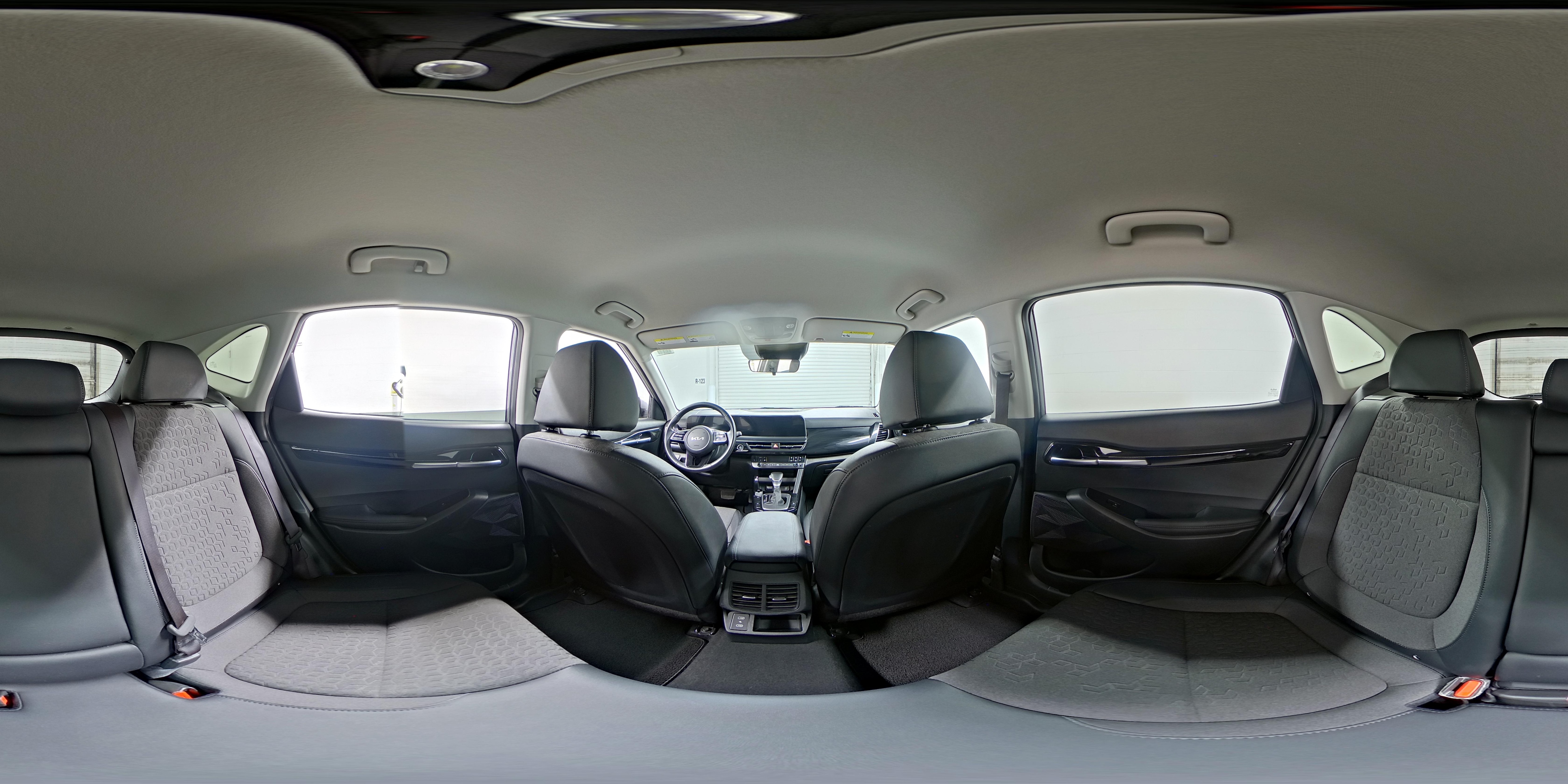 2025 Kia Seltos S - Photo 26