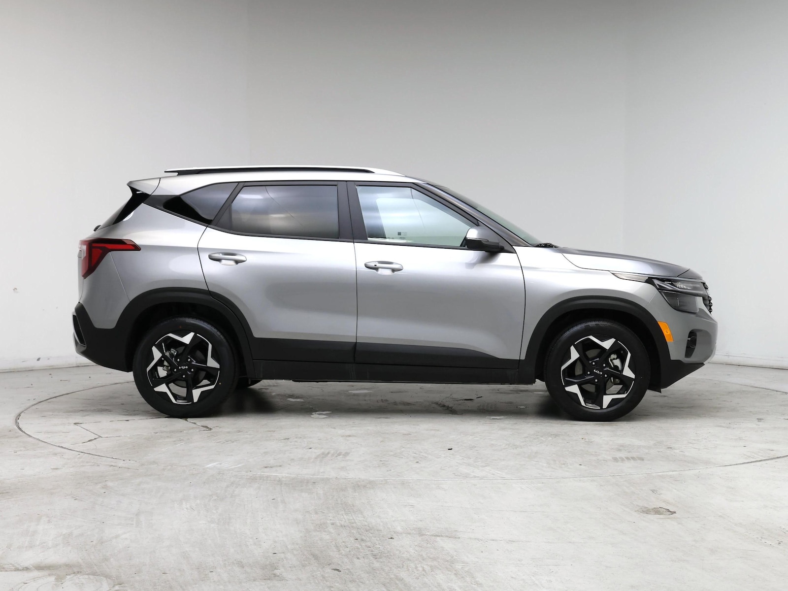 2025 Kia Seltos S - Photo 8