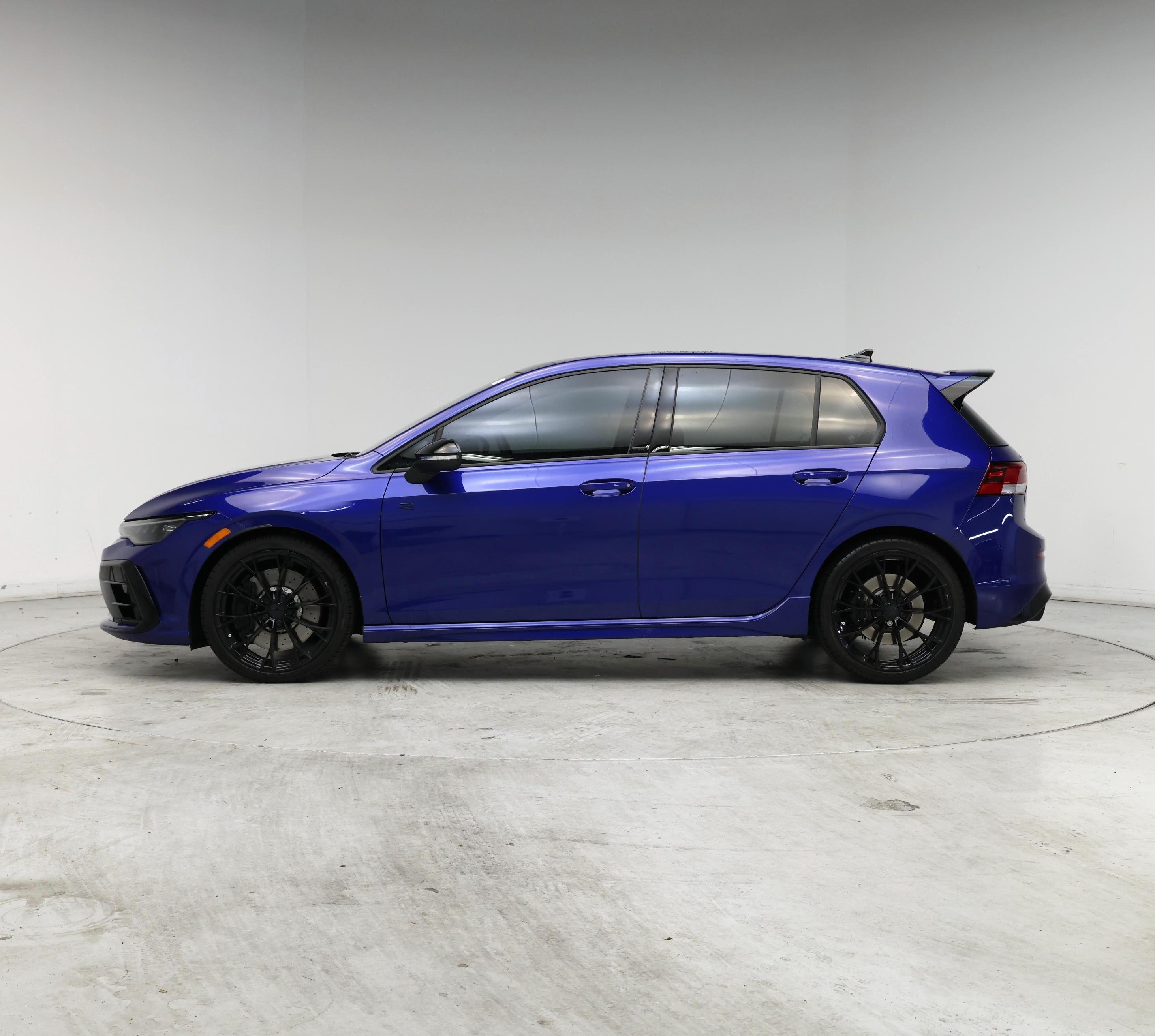 Thumbnail: 2025 Volkswagen Golf - 3