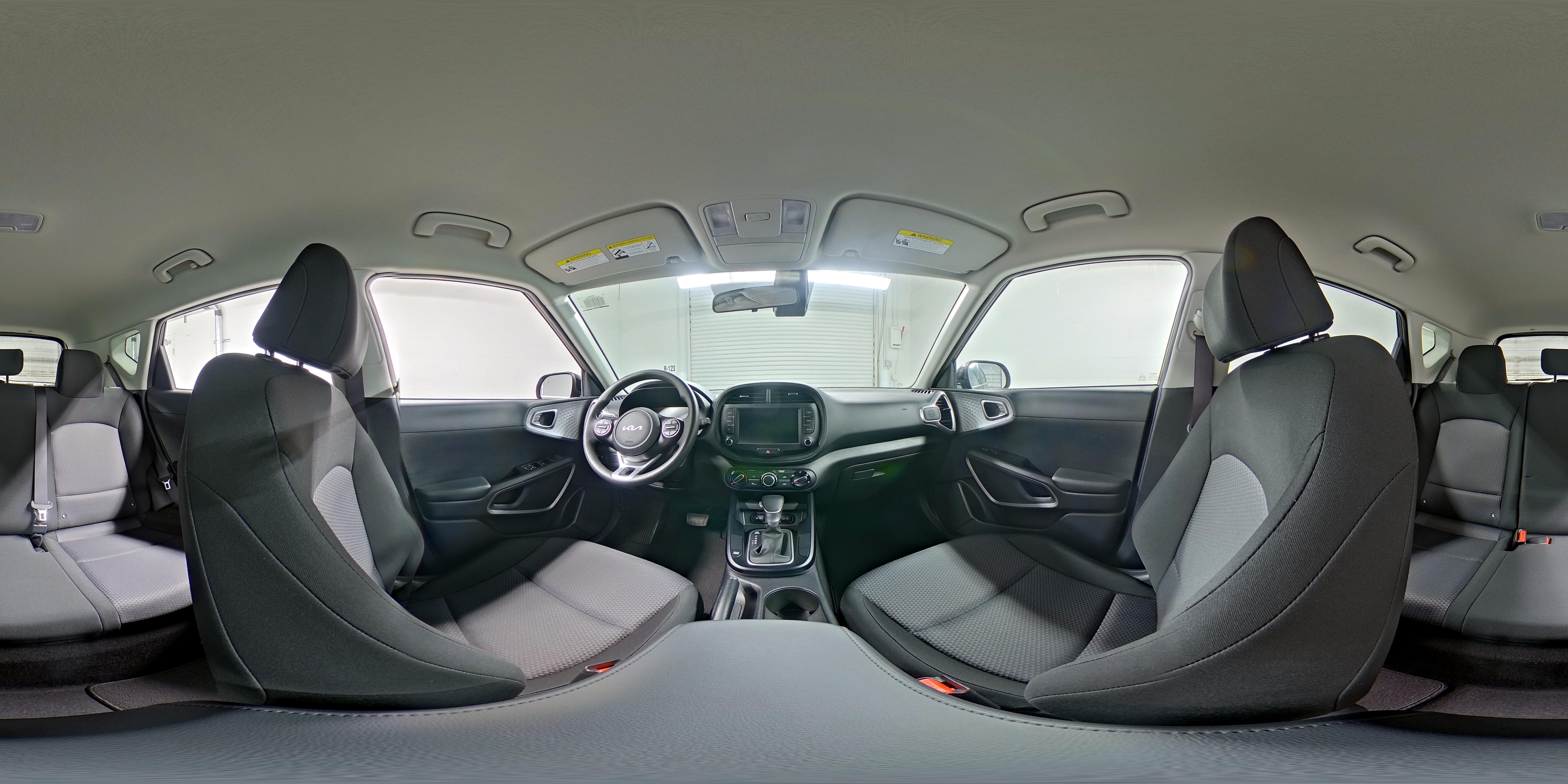 2025 Kia Soul LX - Photo 24