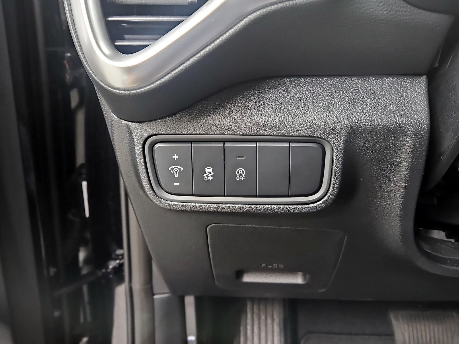 2025 Kia Soul LX - Photo 14