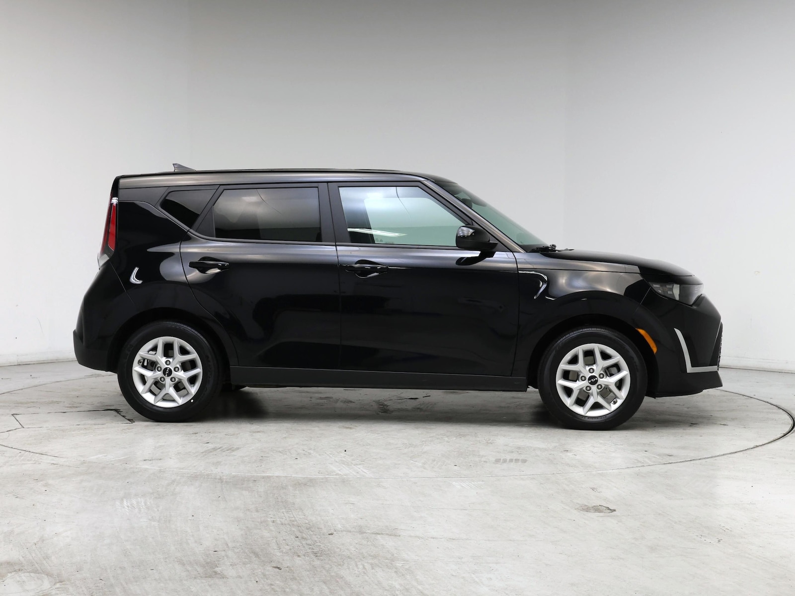 2025 Kia Soul LX - Photo 8